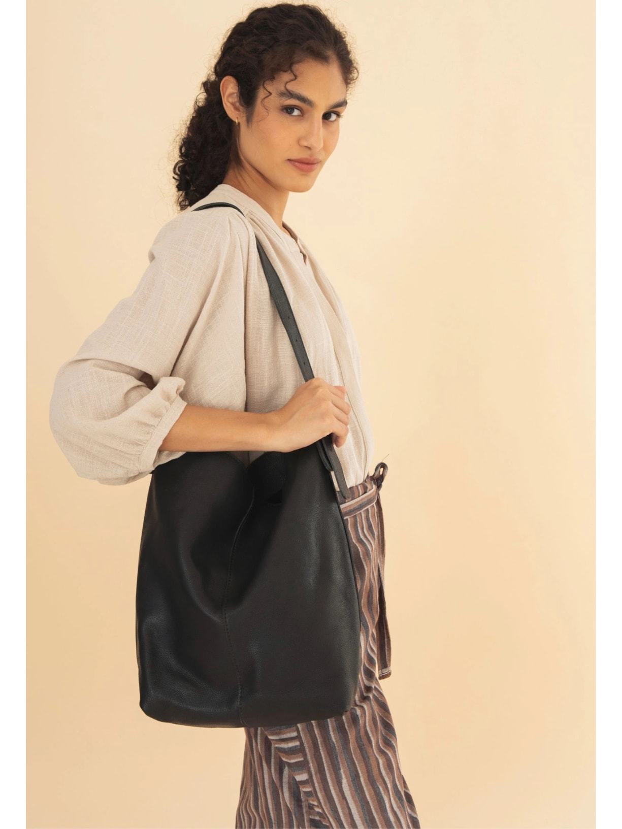 Bolsa Barcelona Preta Cabana Crafts