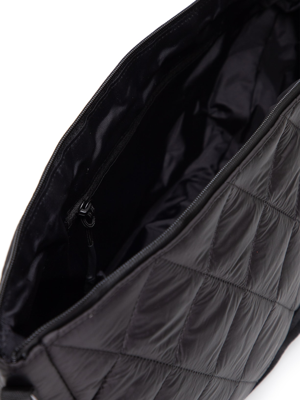 Bolsa Feminina Andiroba Nylon Matelassê Preto Osklen