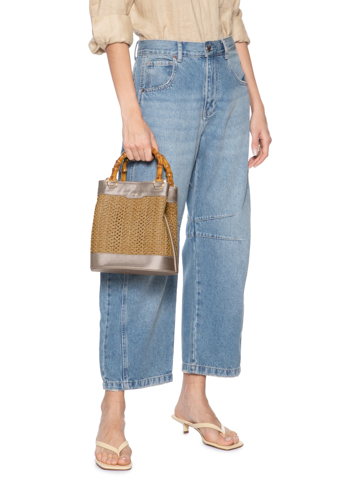 Bolsa Feminina Bucket Couro Palha Média Dourado Arezzo + Isla