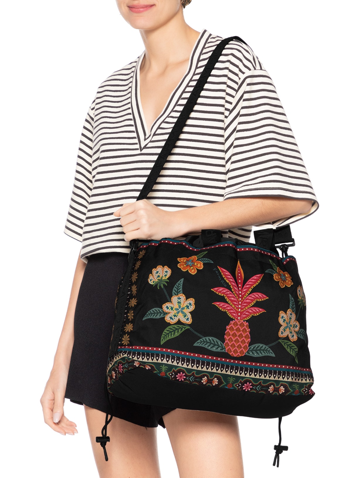 Bolsa Feminina Carioca Samba Das Araras Preto Farm Etc