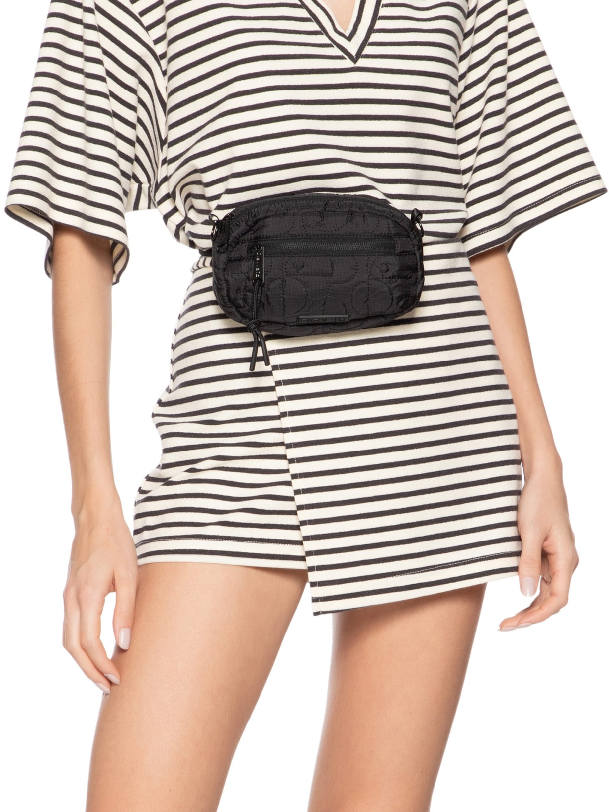 Bolsa Feminina Chuchu Puffer Preto Farm Etc