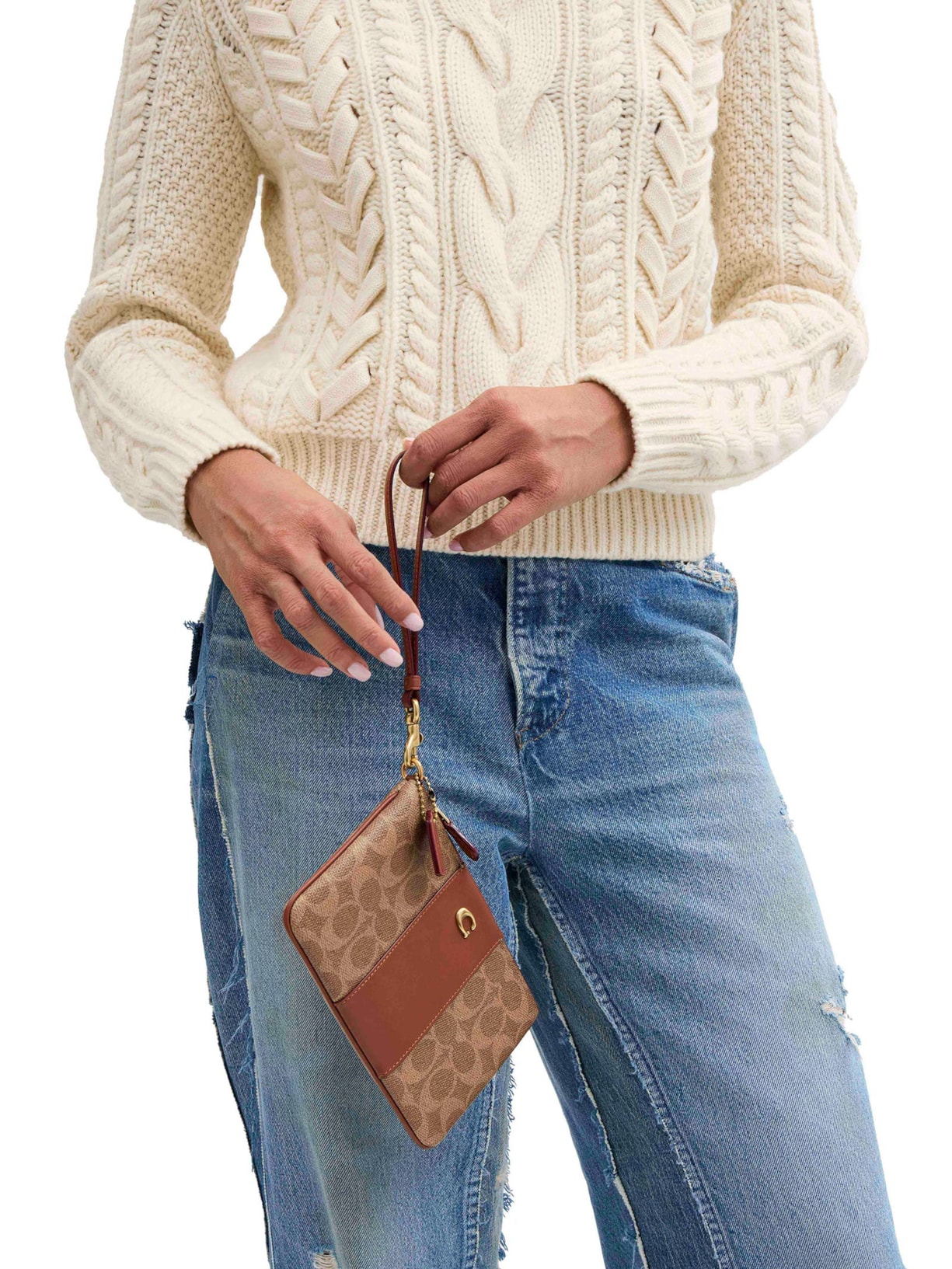 Bolsa Feminina De Mão Essential Small Wristlet Signature Marrom Coach