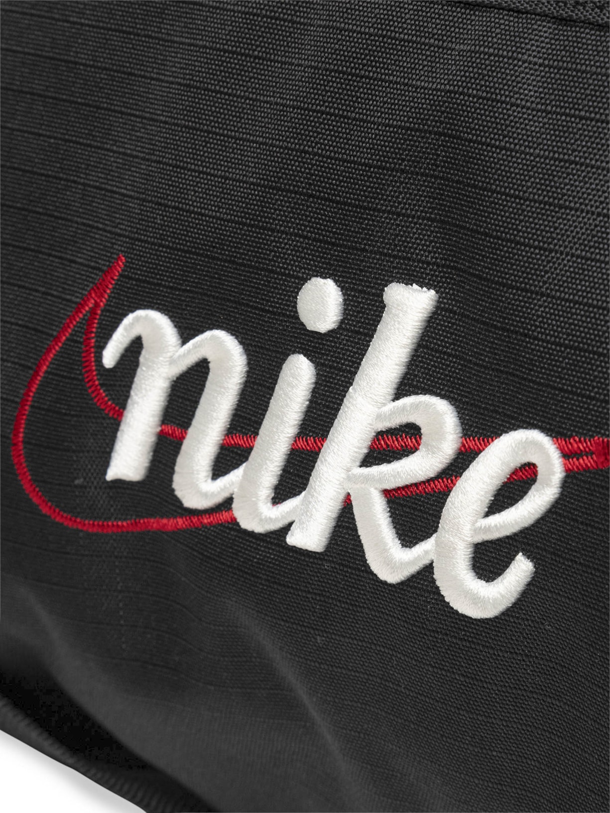 Bolsa Feminina Gym Club Duffel Bag 24L Preto Nike