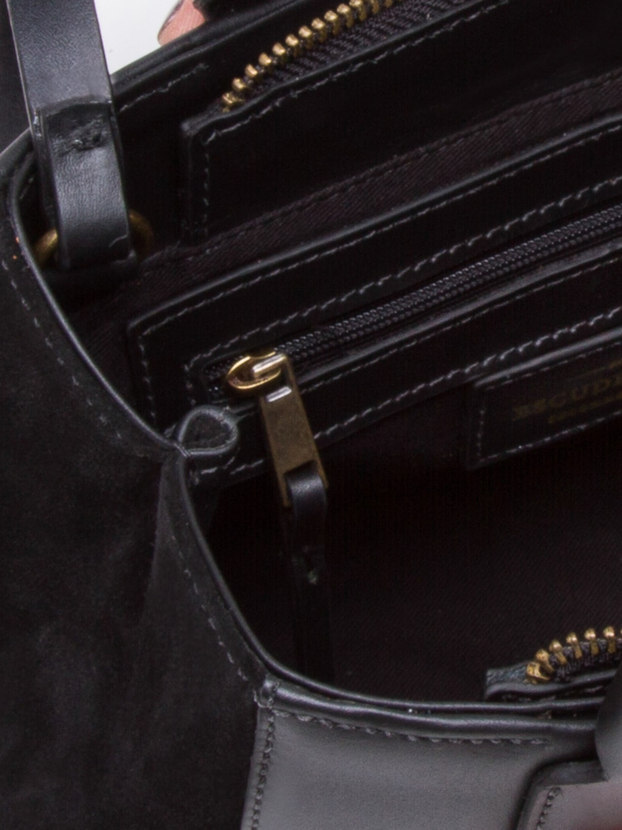 Bolsa Feminina Mia Preto Escudero & Co