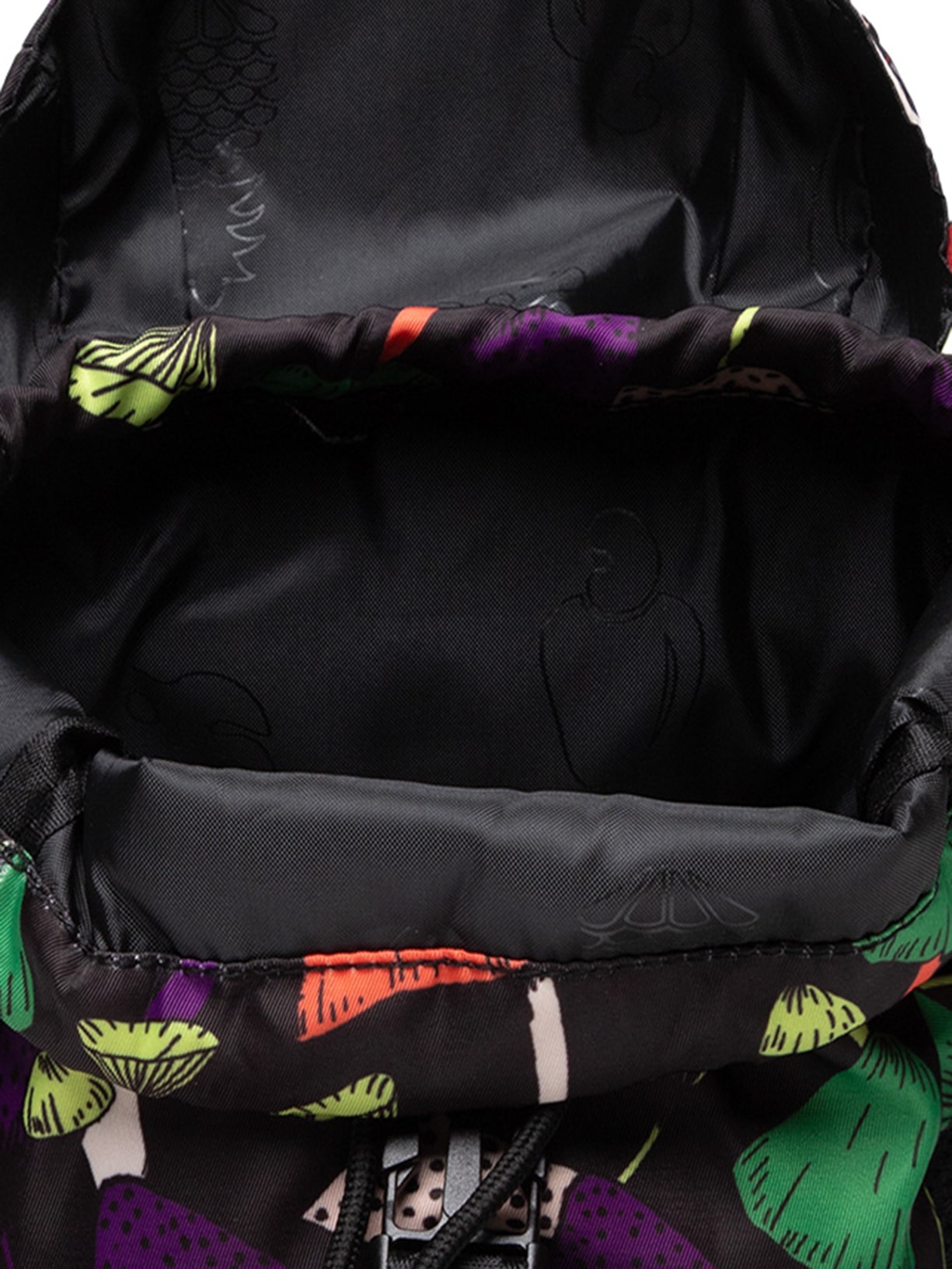 Bolsa Feminina Pipoquinha Cogumelos Preto Farm Etc