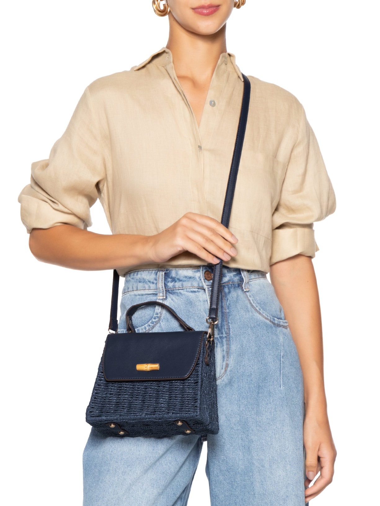 Bolsa Feminina Quadrada Palha Com Detalhes Em Couro Sintético Azul Basiq