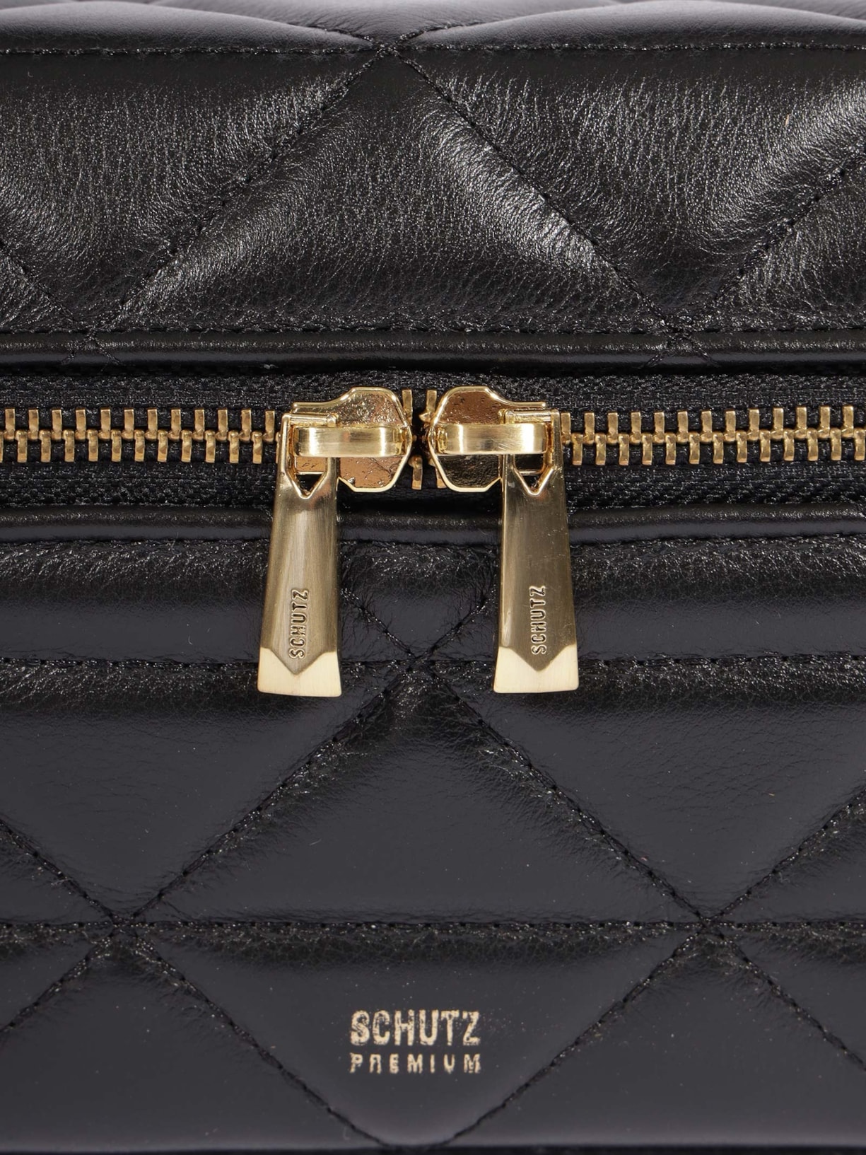 Bolsa Feminina Satchel Vanity Média Couro Preto Schutz