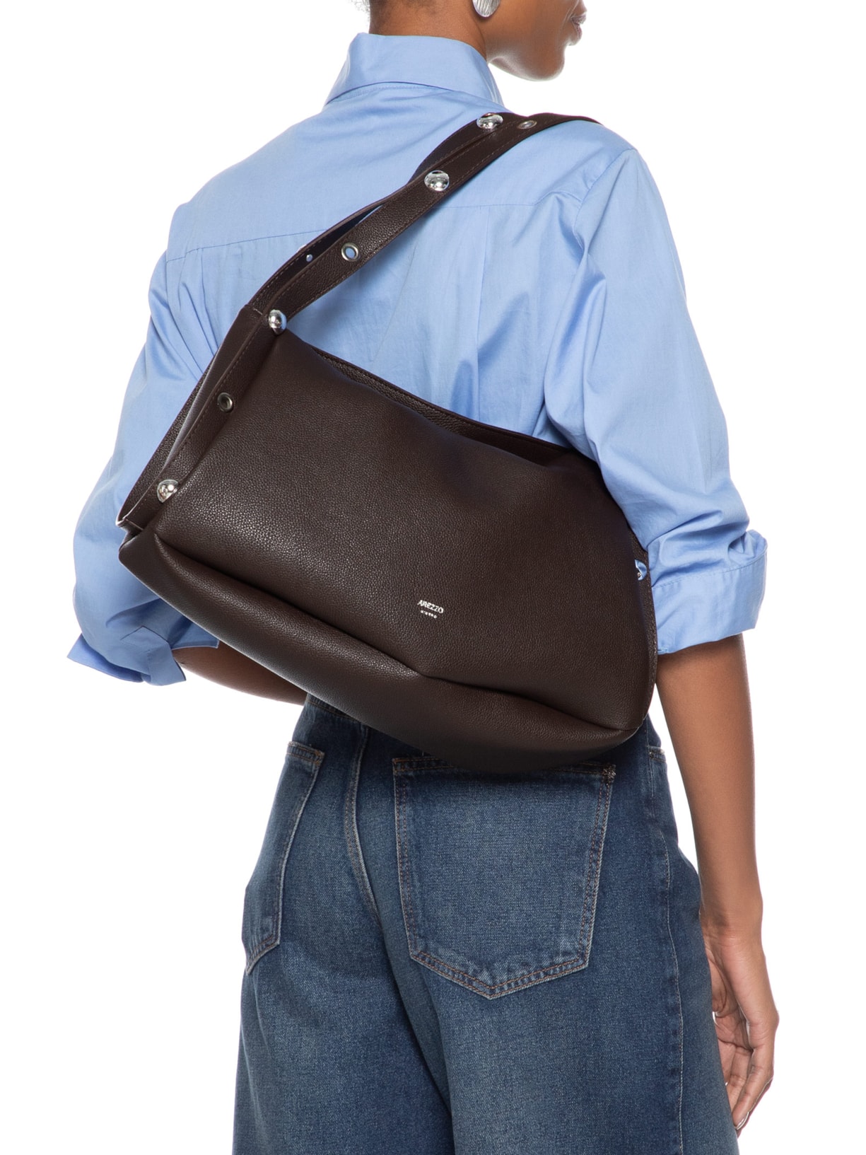 Bolsa Feminina Tachas Metálicas Marrom Arezzo