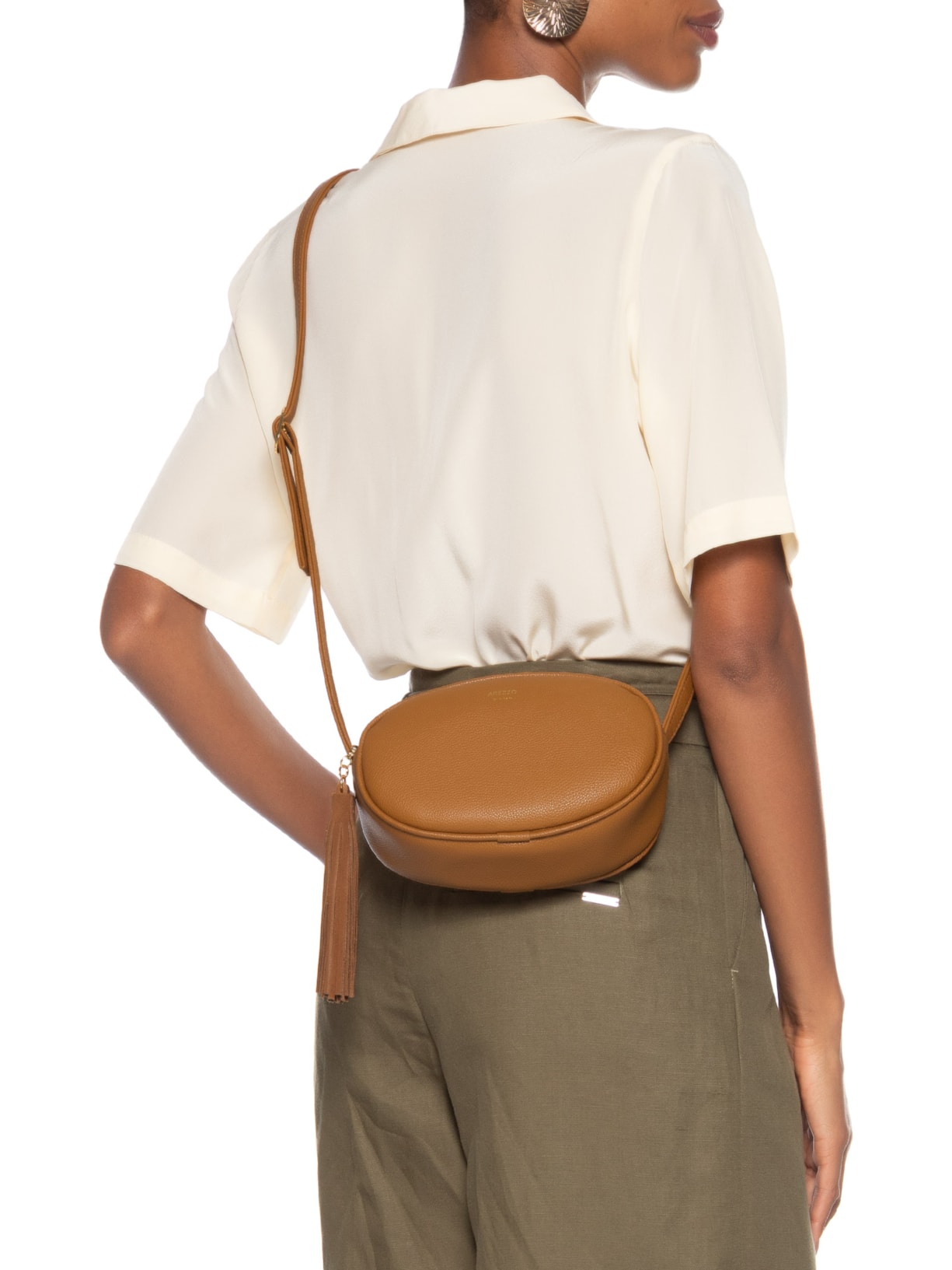 Bolsa Feminina Tiracolo Média Arredondada Barbicacho Marrom Arezzo