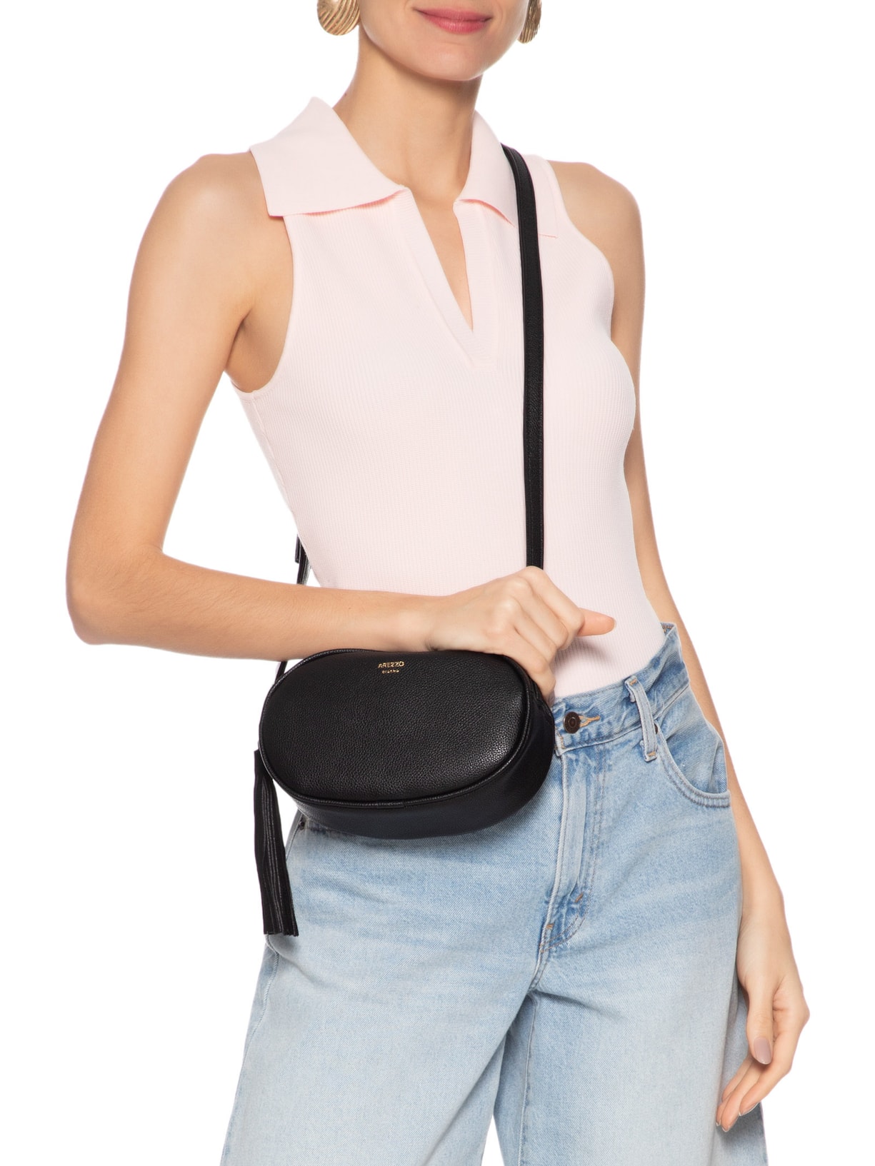 Bolsa Feminina Tiracolo Média Arredondada Barbicacho Preto Arezzo