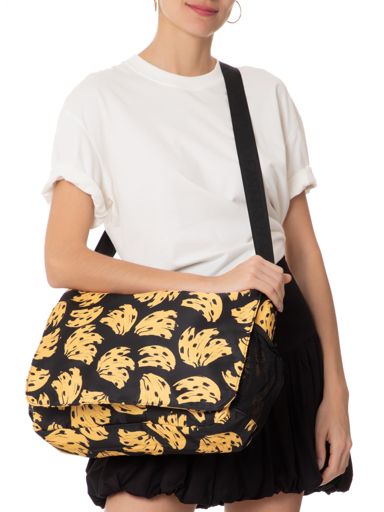 Bolsa Feminina Transversal Brisa Bossa Banana Pre Preto Farm Etc