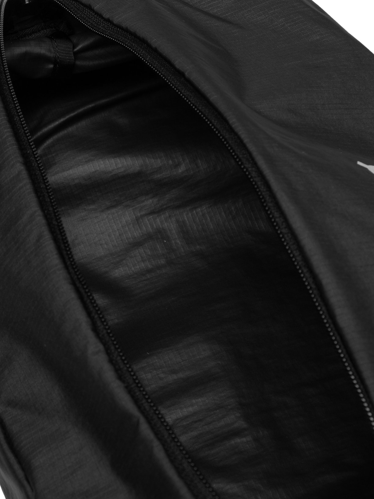 Bolsa Unissex Sling Pack 9L Preto On Running