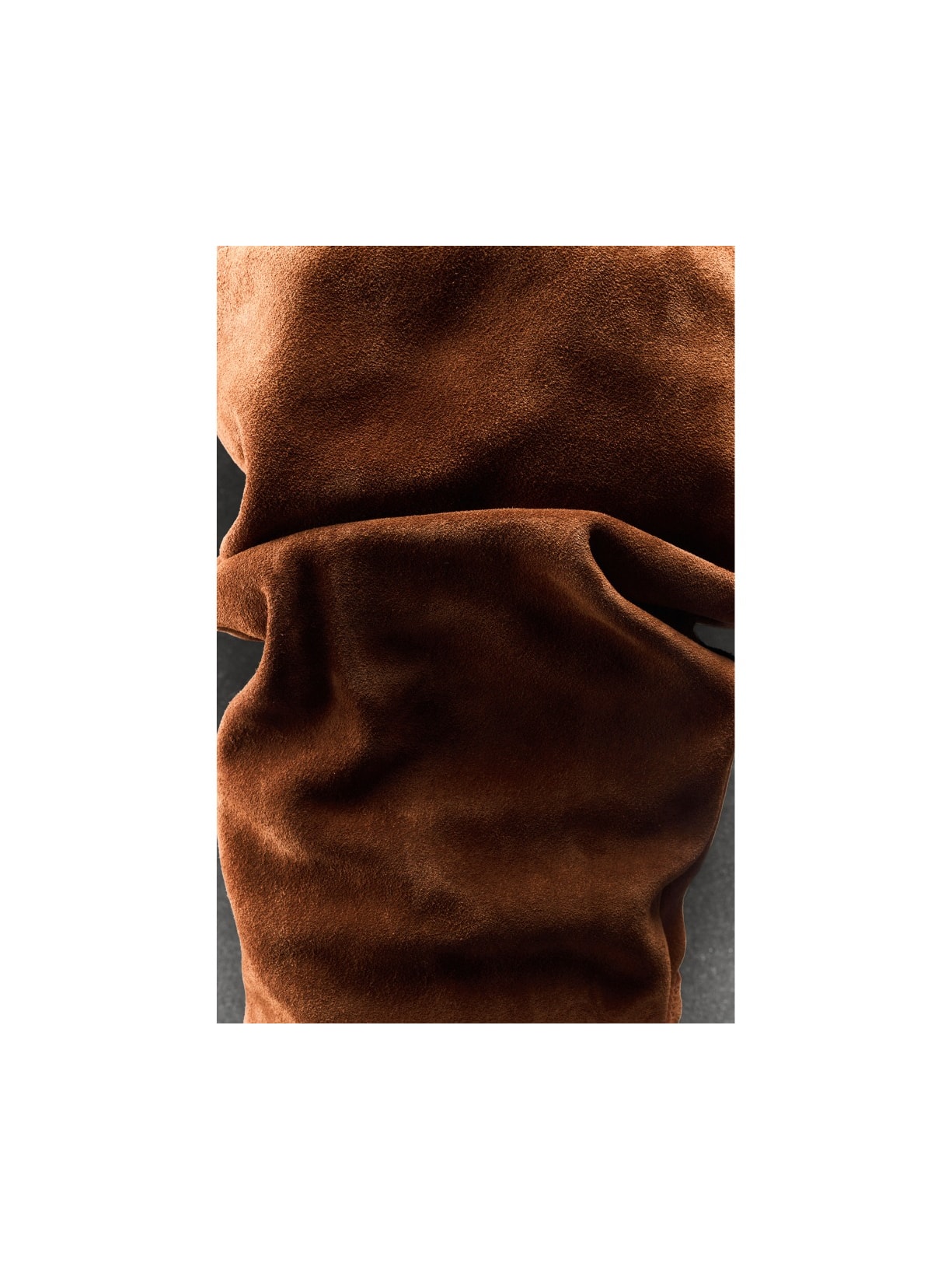 Bota Cano Alto Salto Kate Conhaque em Camurça Pura