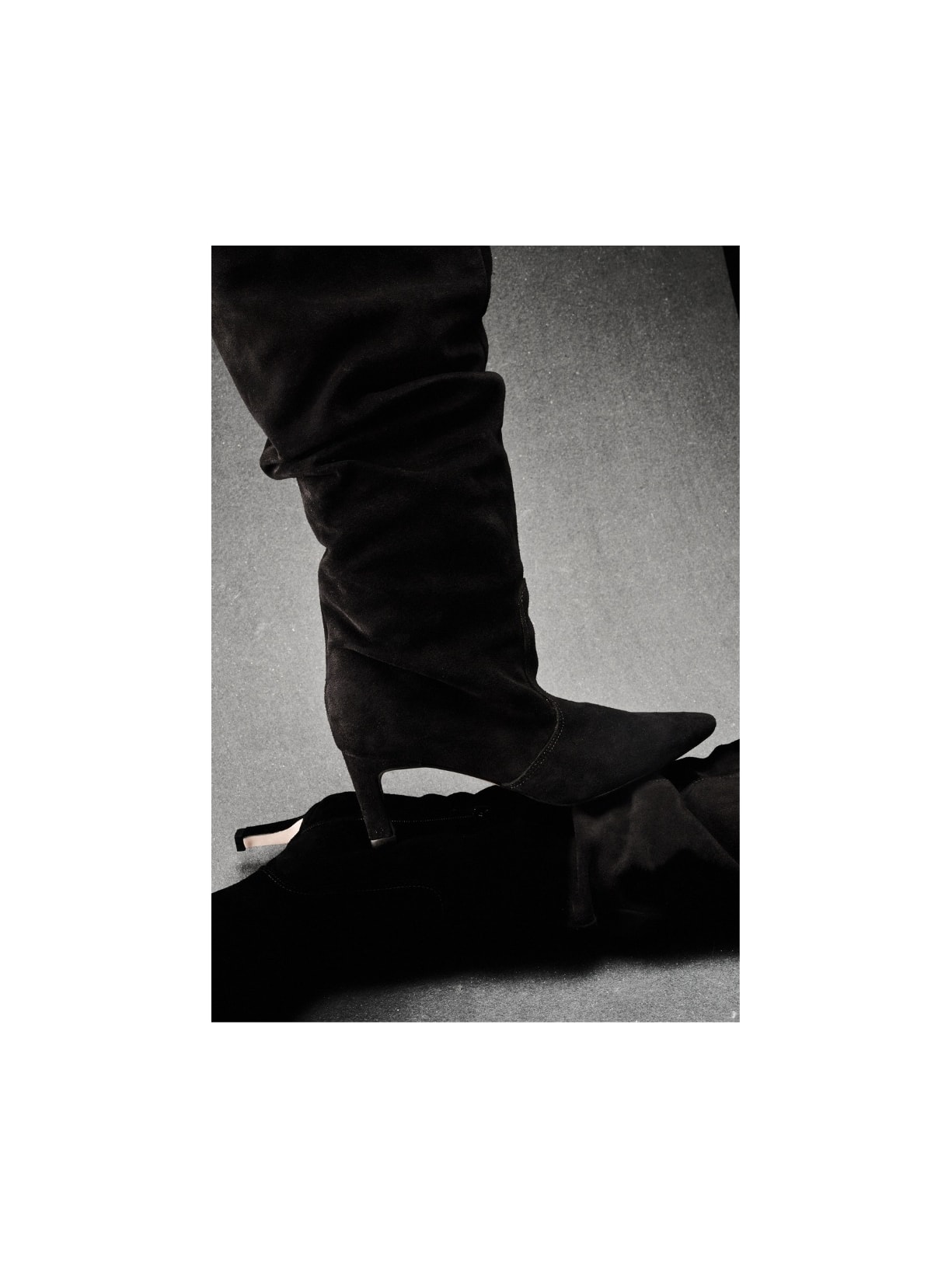 Bota Cano Alto Salto Kate Preta em Camurça Pura