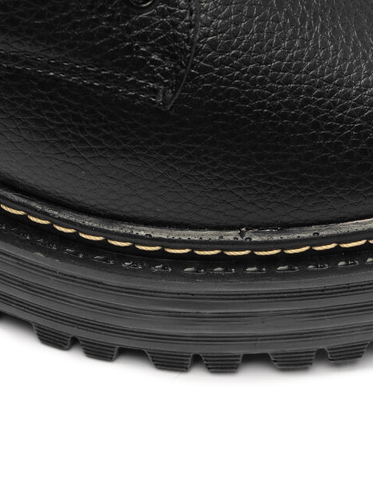 Bota Feminina Coturno Cano Médio Tratorado Preto Arezzo