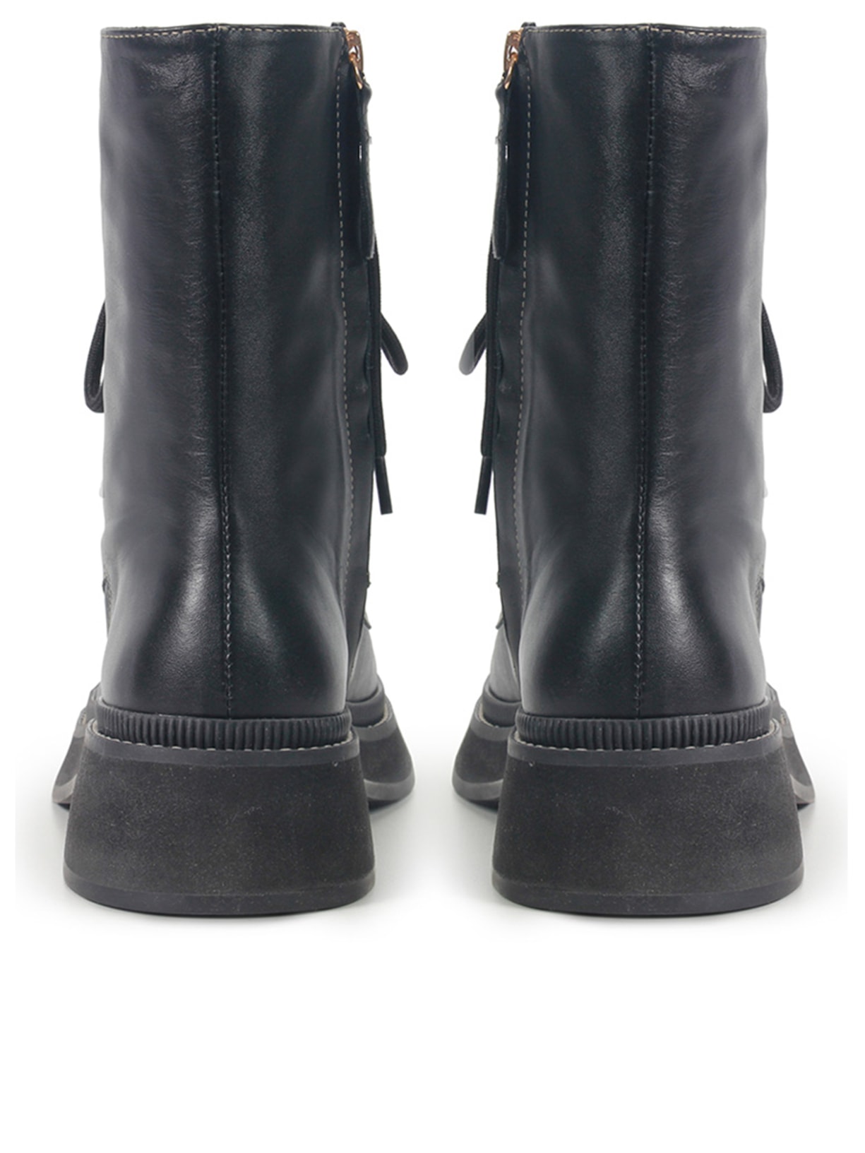 Bota Feminina Coturno Isla + Nati Vozza Preto Paula Torres + Nati Vozza