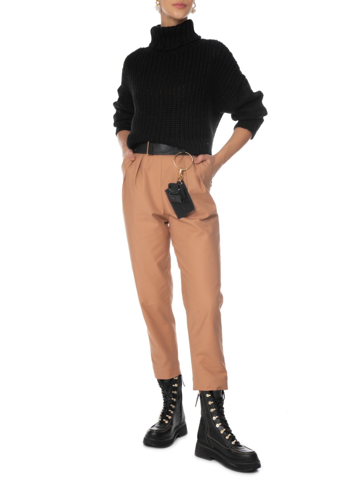 Bota Feminina Coturno Isla + Nati Vozza Preto Paula Torres + Nati Vozza