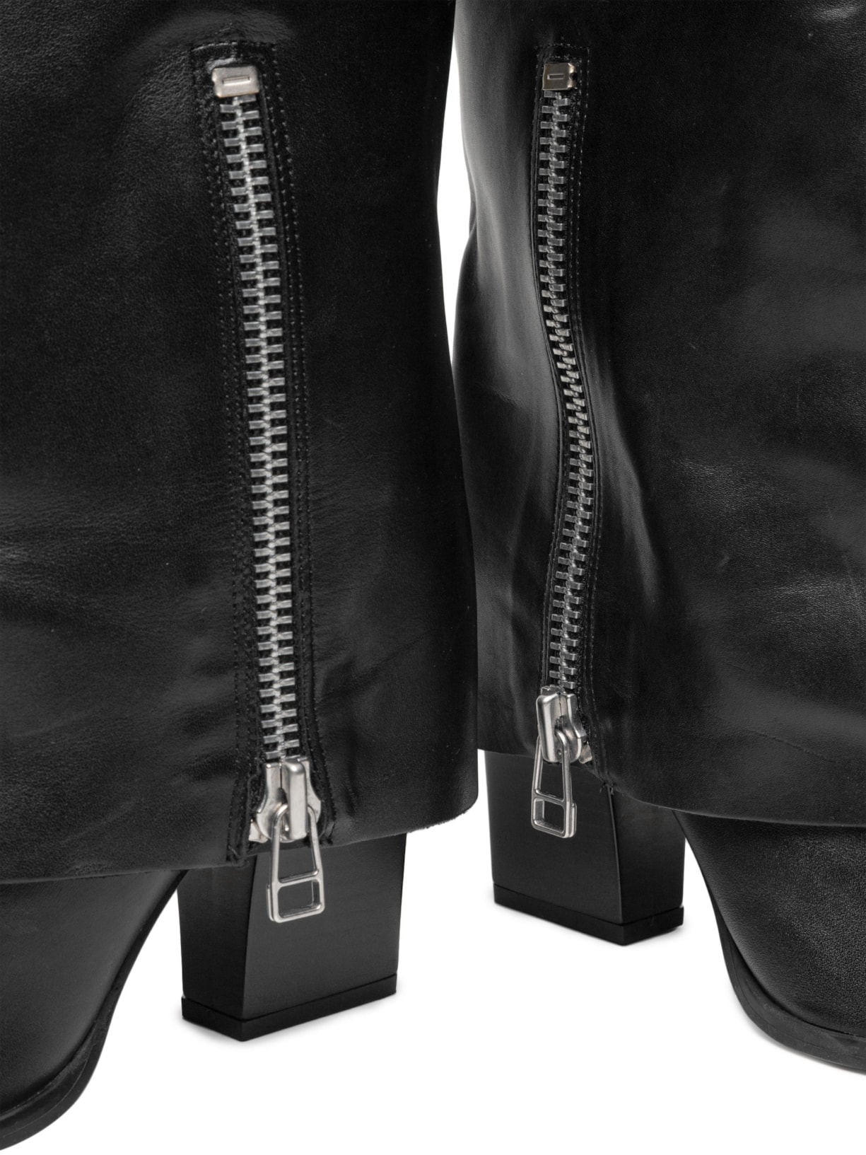 Bota Feminina Couro Cano Médio Capa Zíper Preto Arezzo