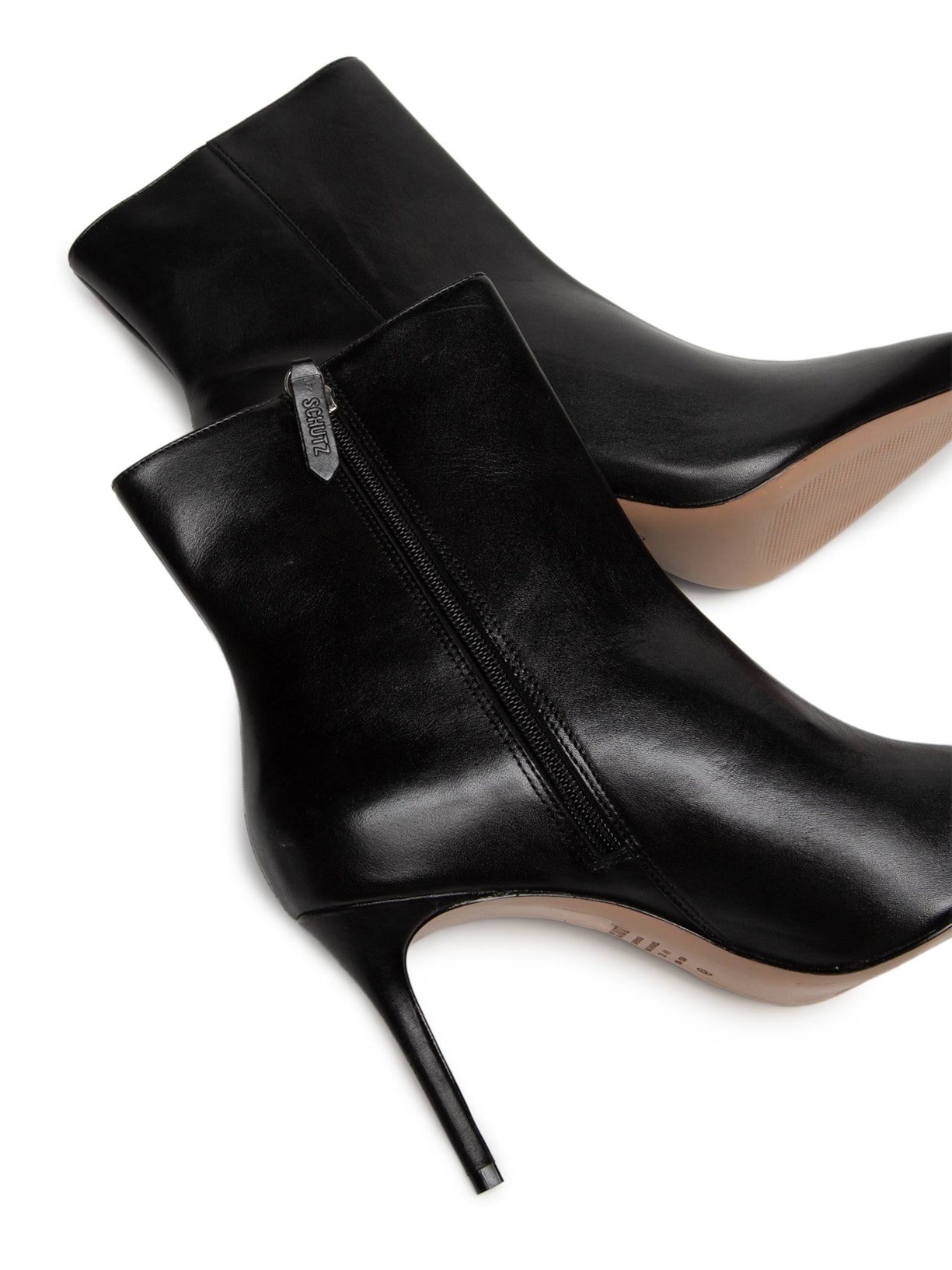 Bota Feminina Mikki Casual Preto Schutz