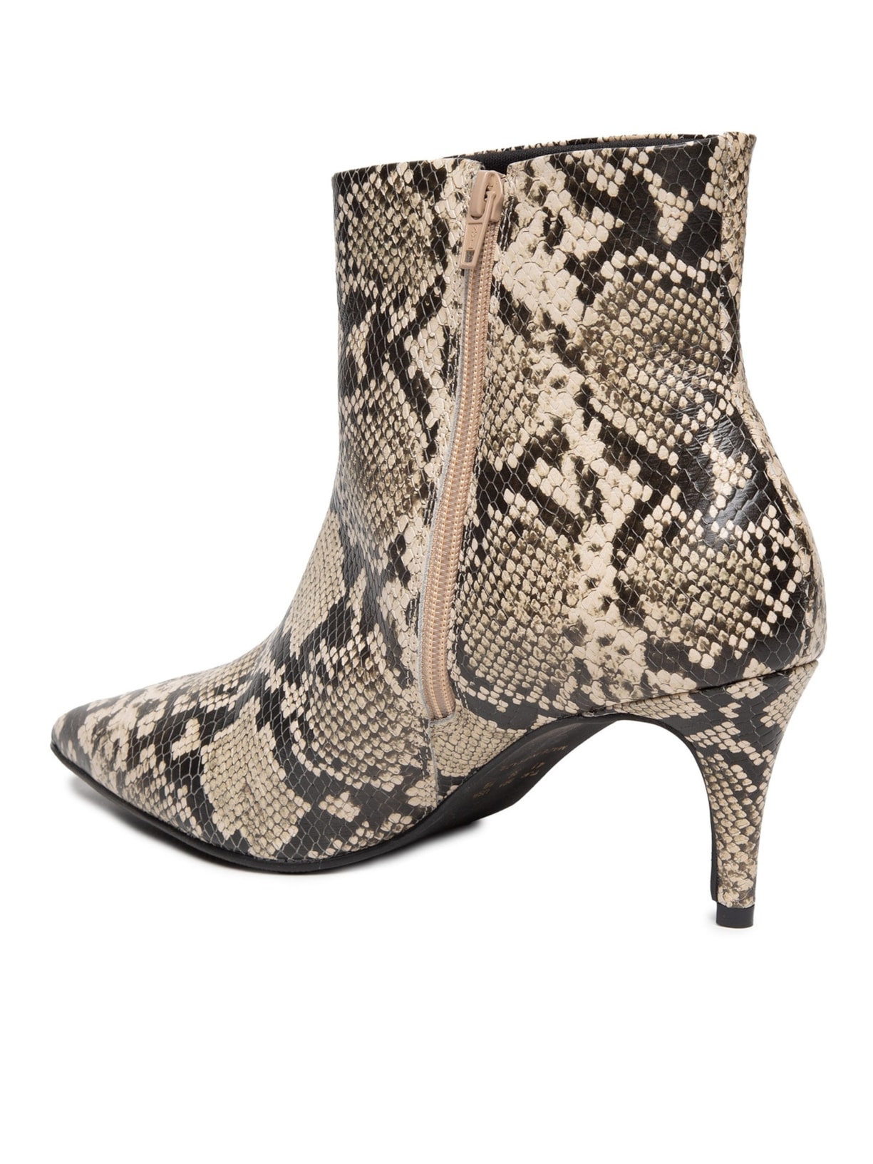 Bota Feminina Salto Baixo Em Couro Animal Print '2Essential