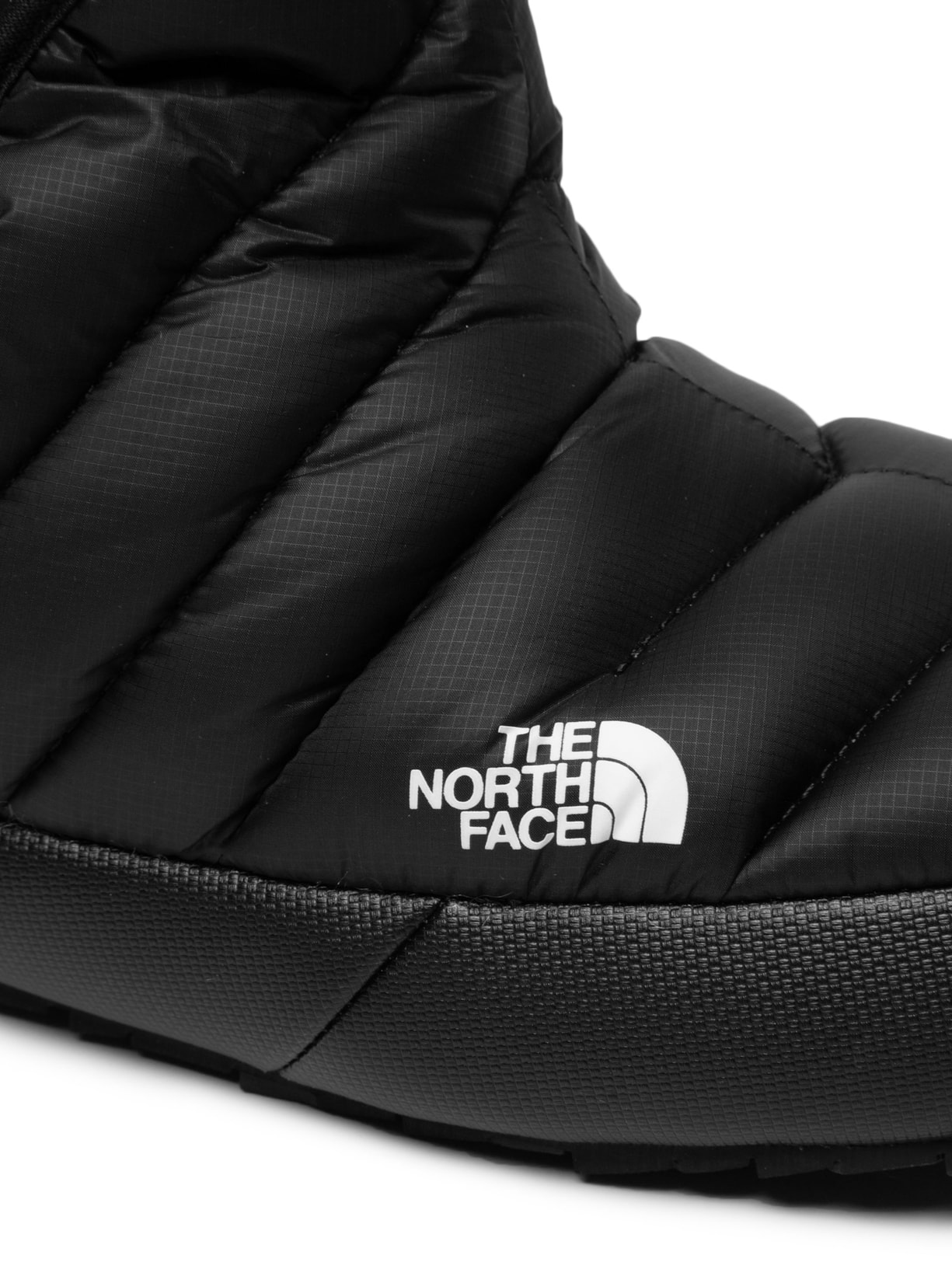 Bota Feminina Thermoball Traction Preto The North Face