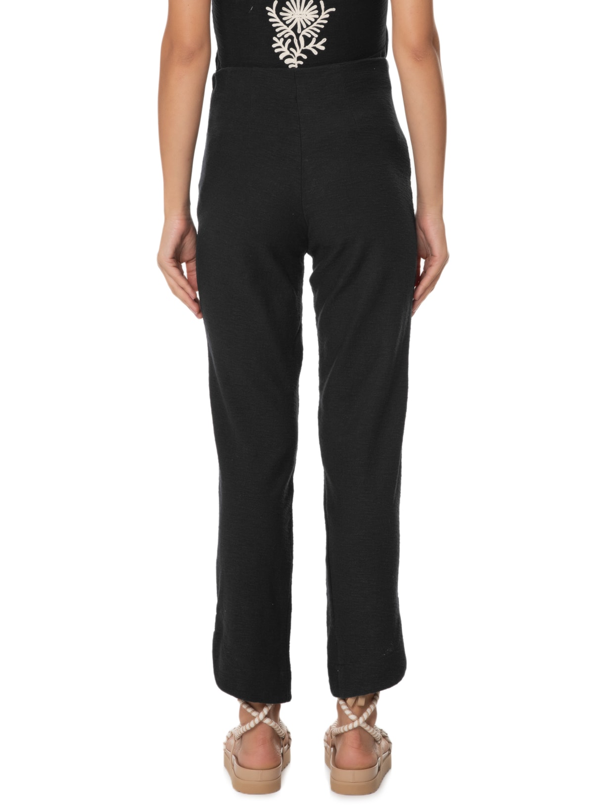 Calça Feminina Bordado Lenço Preto Maria Filó