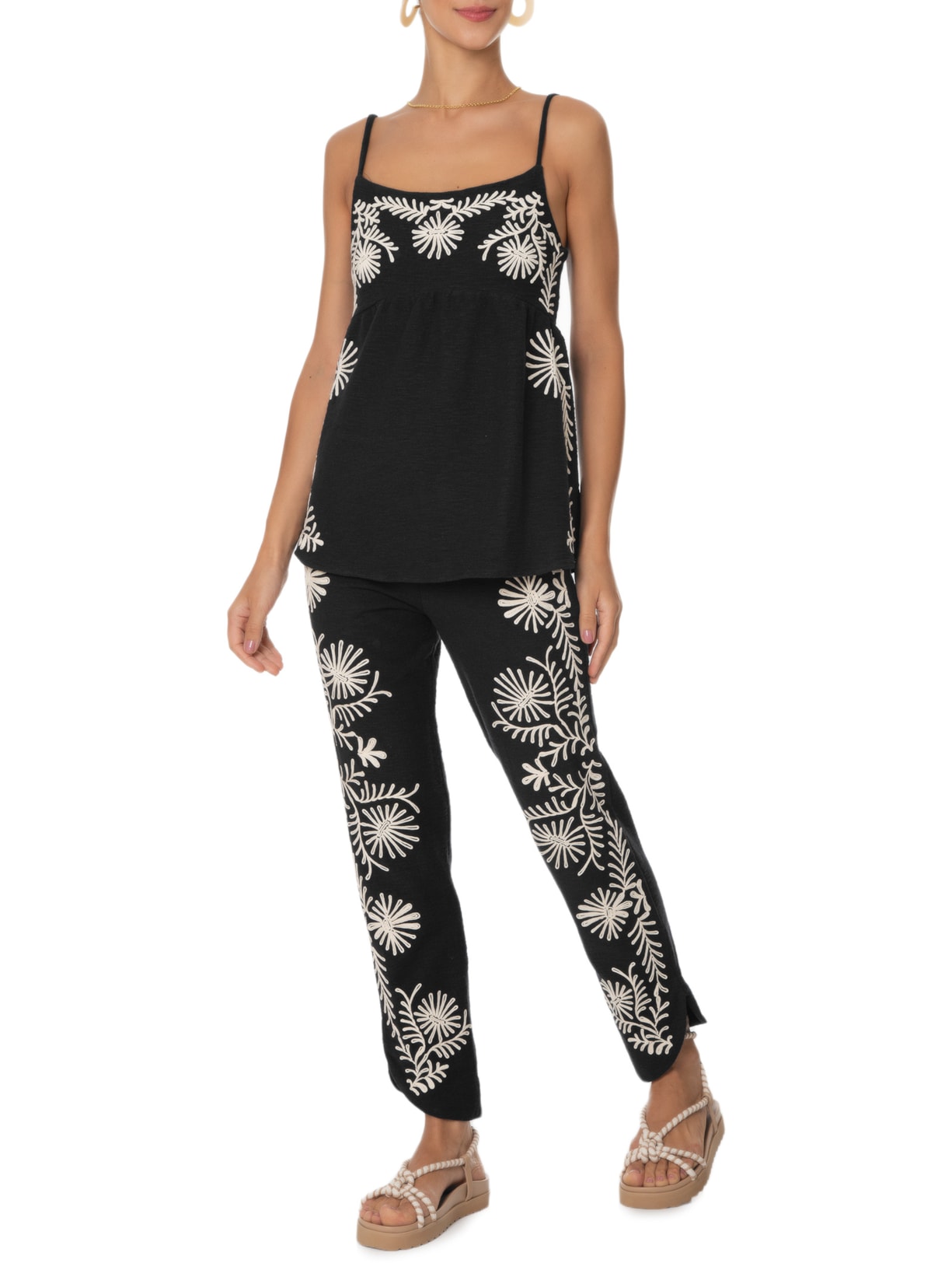 Calça Feminina Bordado Lenço Preto Maria Filó