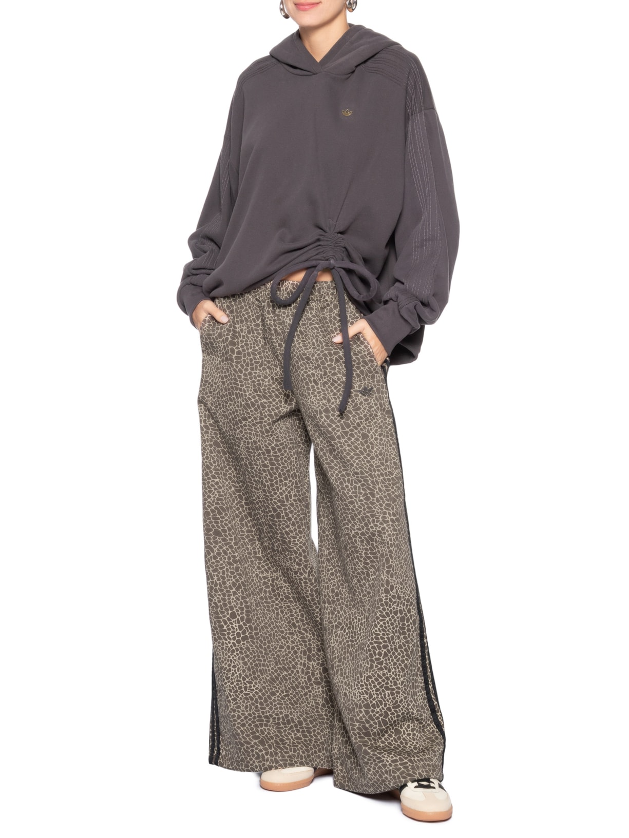 Calça Feminina Firebird Oversized Denim Pt - Marrom by ADIDAS ORIGINALS