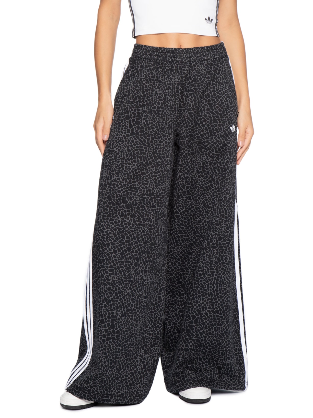 Calça Feminina Firebird Oversized Denim Pt Preto Adidas Originals