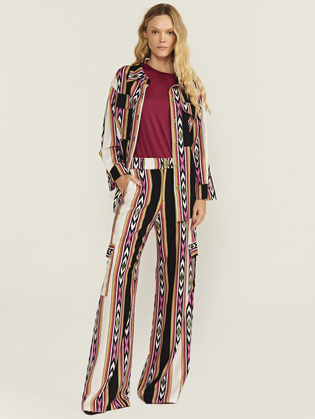 Calça Feminina Helena Off White Triya