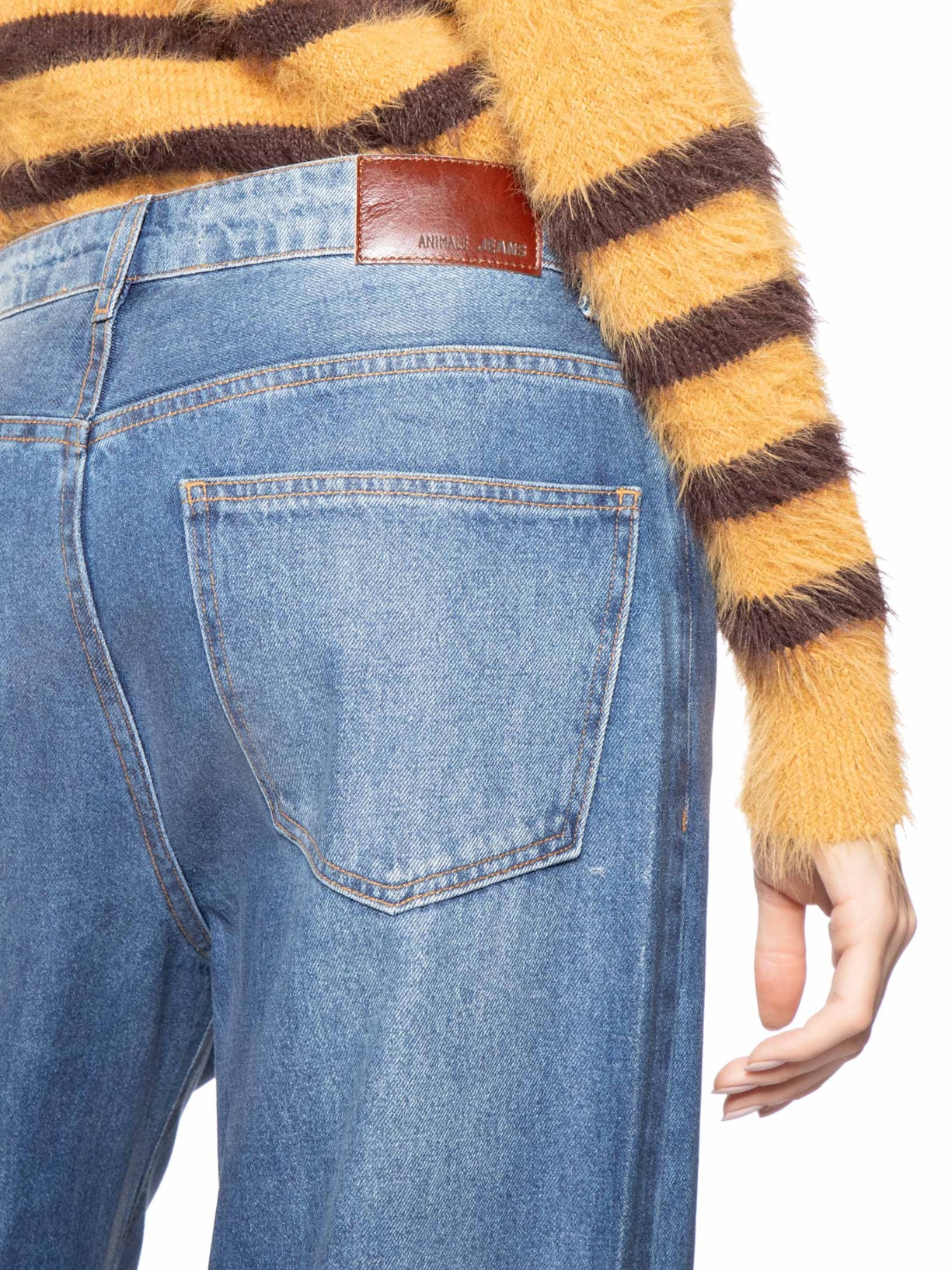 Calça Feminina Jeans Pantalona Resinada Azul Animale Jeans