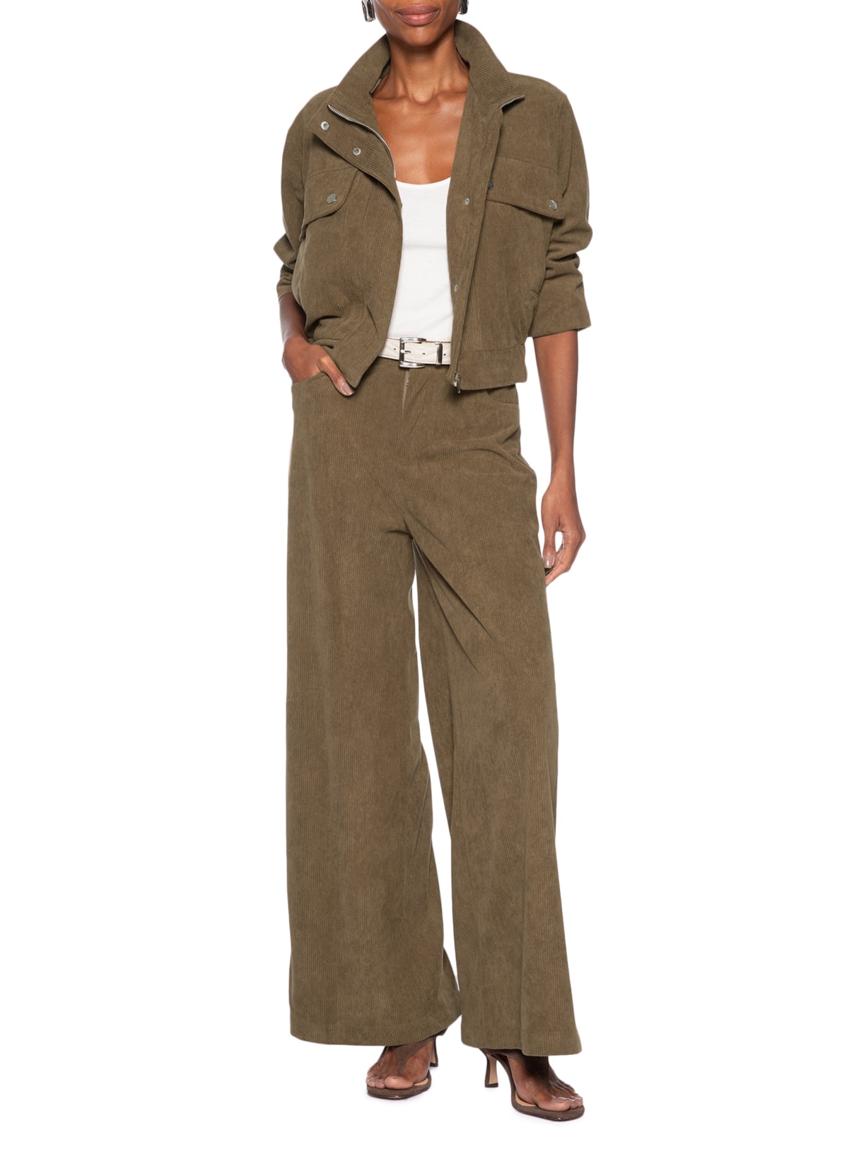 Calça Feminina Pantalona Em Veludo Cotelê Bege '2Essential