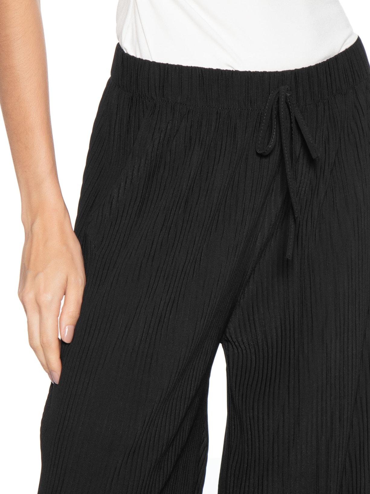 Calça Feminina Plissada Preto Market 33