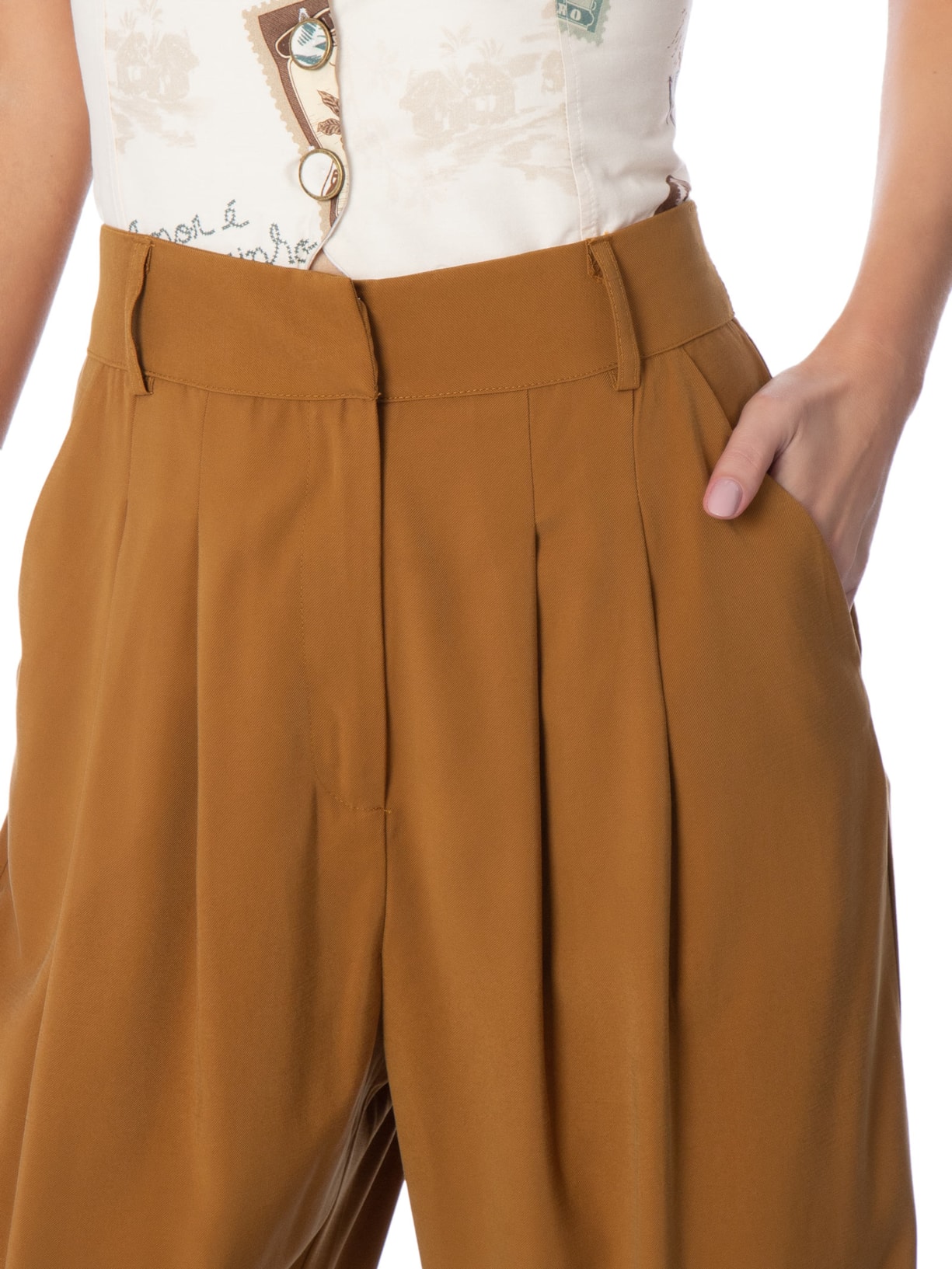 Calça Feminina Pregas Marrom Farm