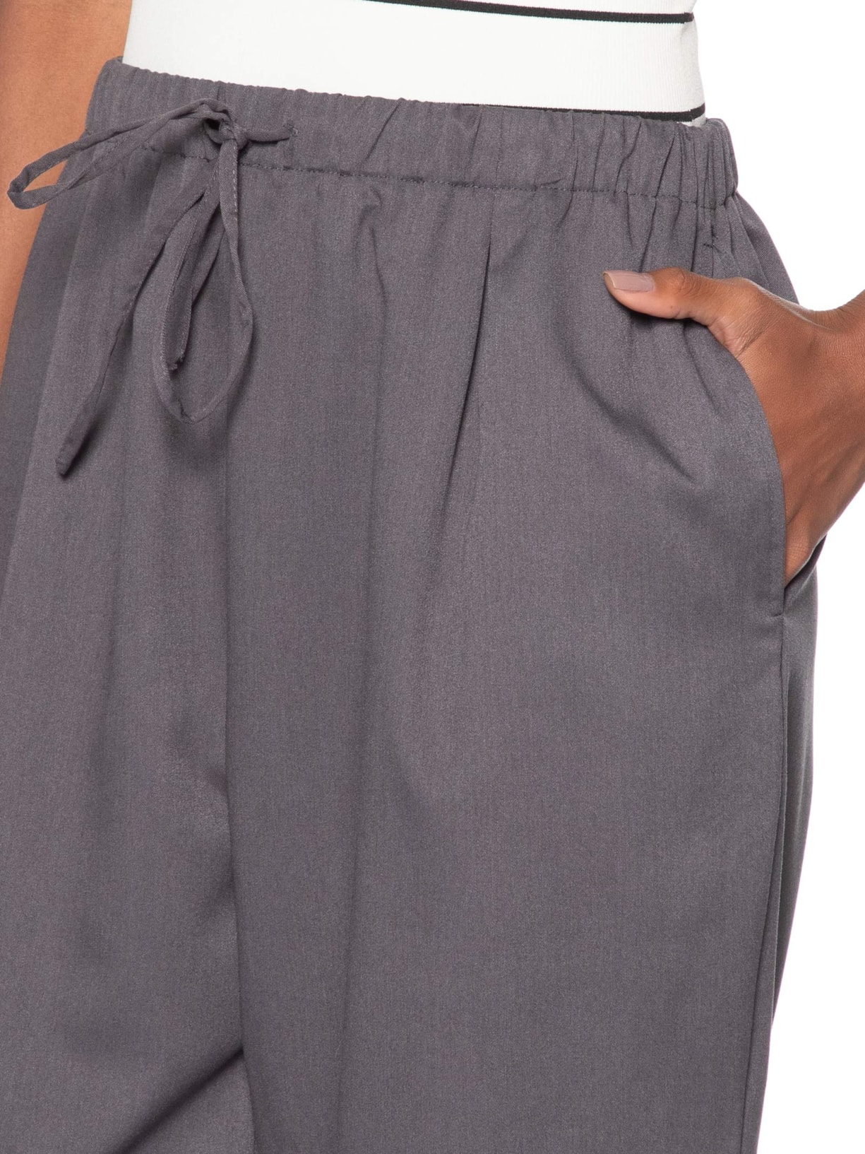 Calça Feminina Reta Básica Cinza Basiq