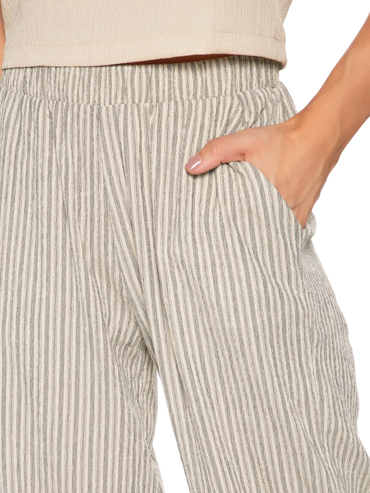 Calça Feminina Reta Texturizada Bege Basiq