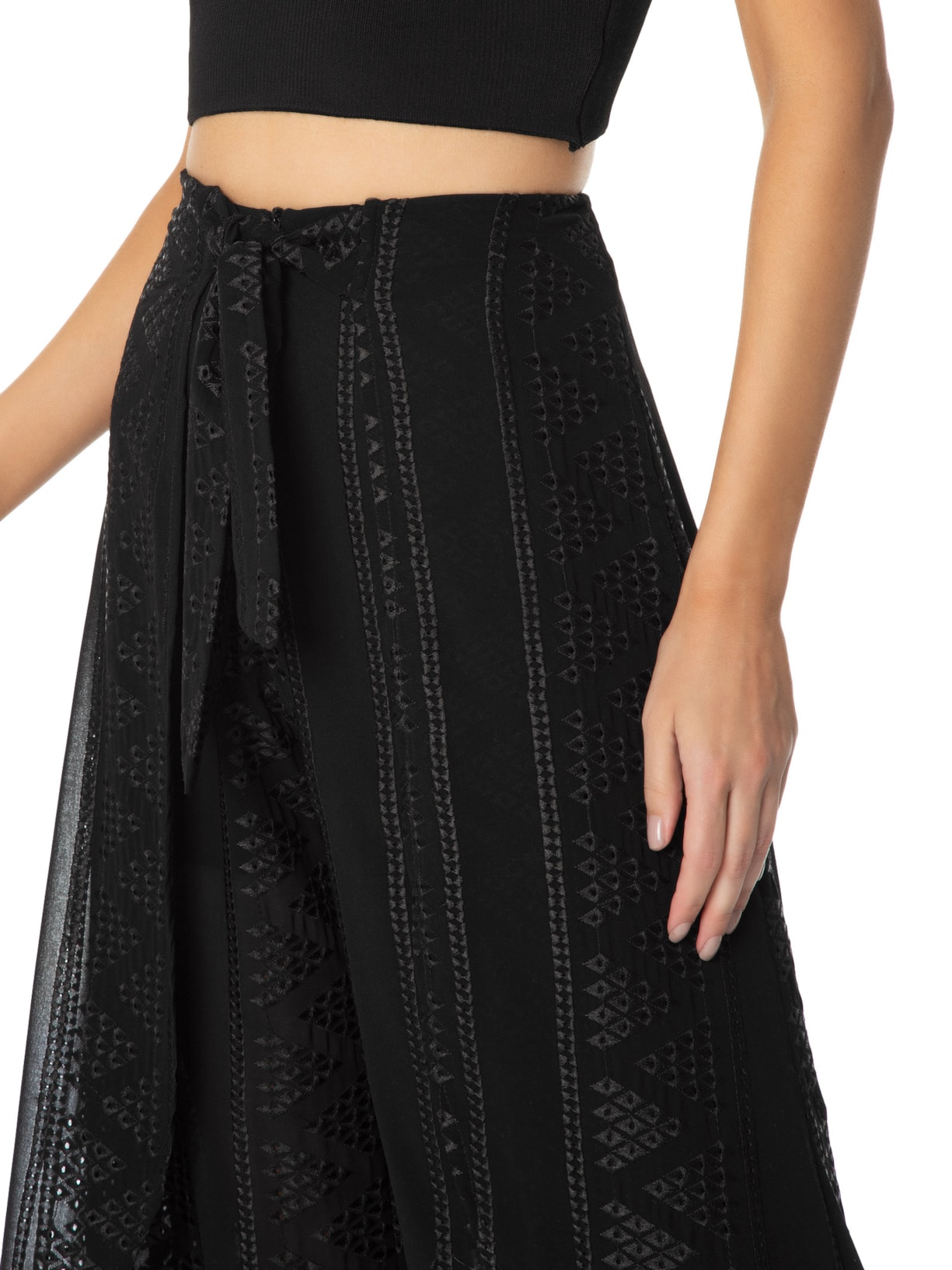 Calça Feminina Saia Bordados Finos Preto Maria Filó