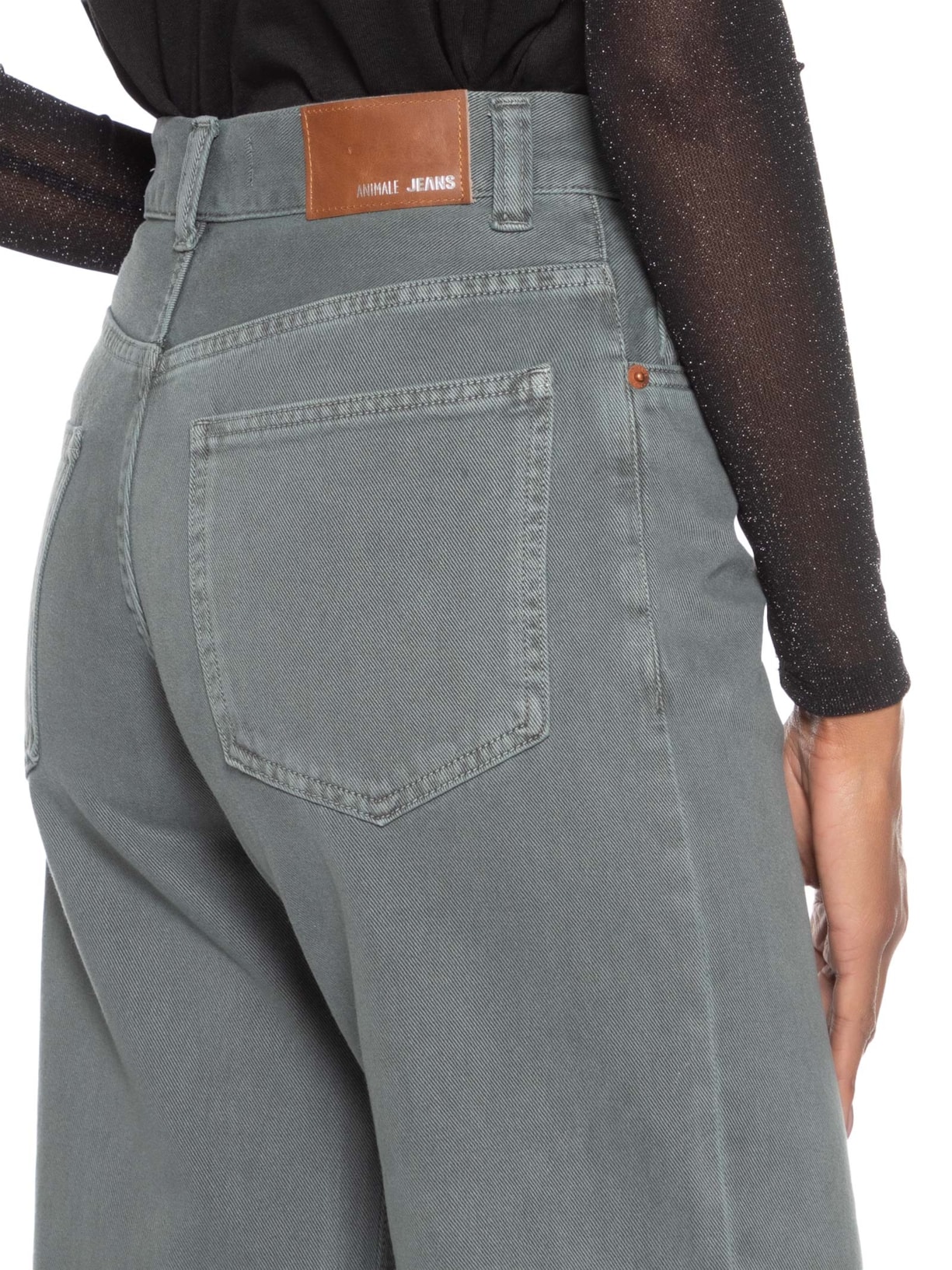 Calça Feminina Sarja Boot 70s Barra A Fio Stoned Cinza Animale Jeans