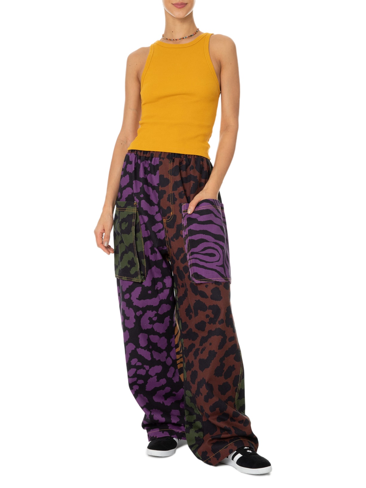 Calça Feminina Sarja Patch Selvatica Preto  Farm