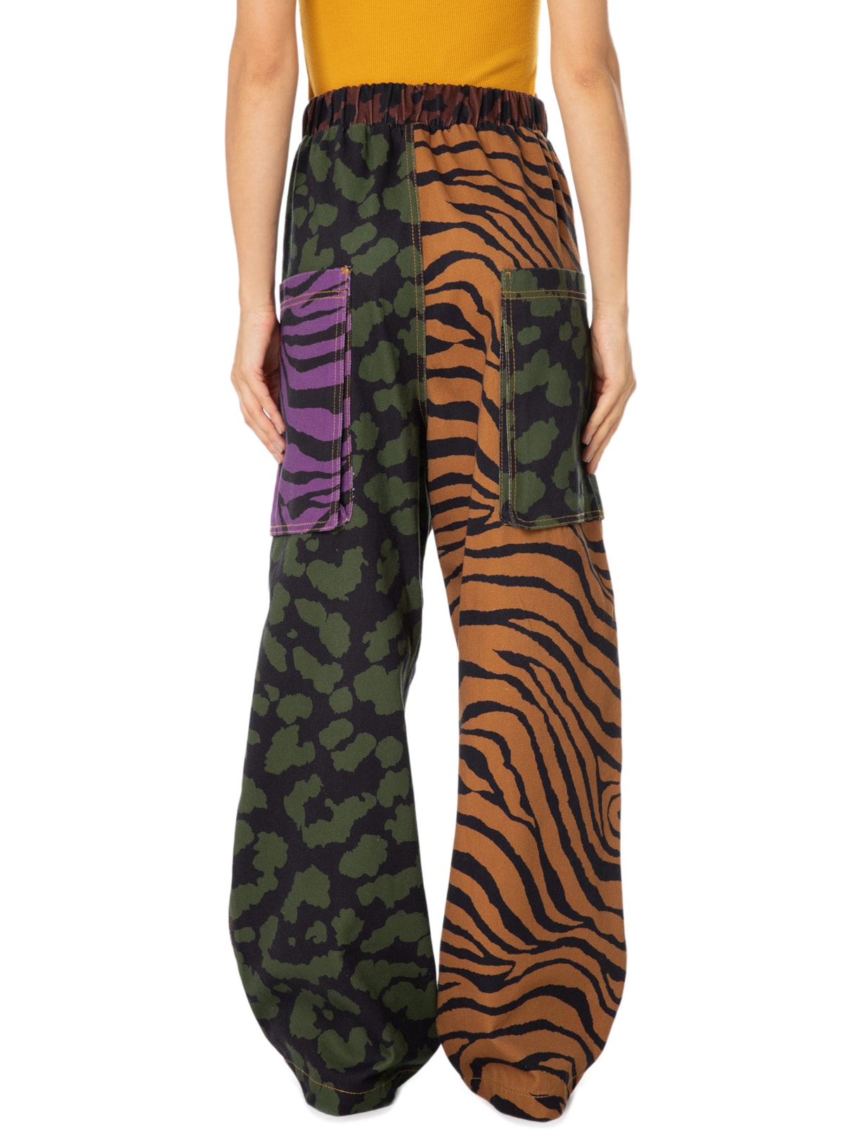 Calça Feminina Sarja Patch Selvatica Preto  Farm