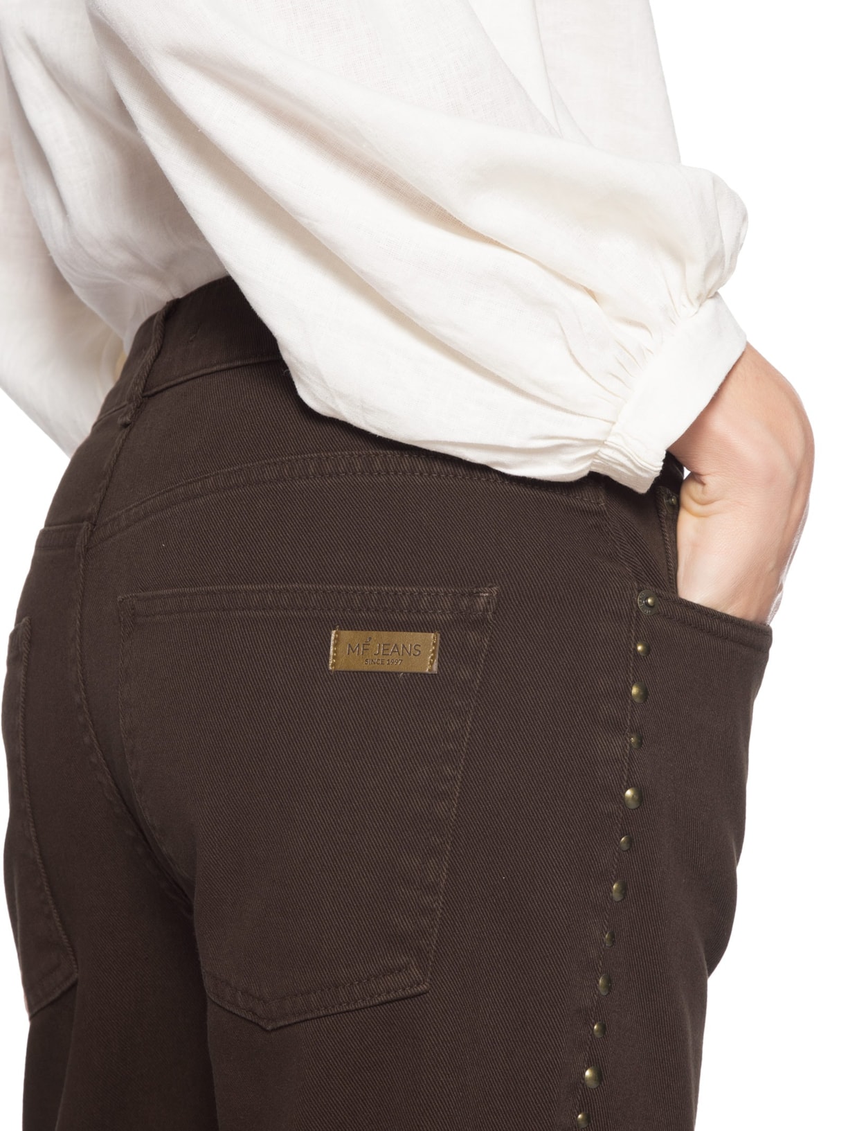 Calça Feminina Sarja Reta Cropped Lateral Tacha Marrom Maria Filó