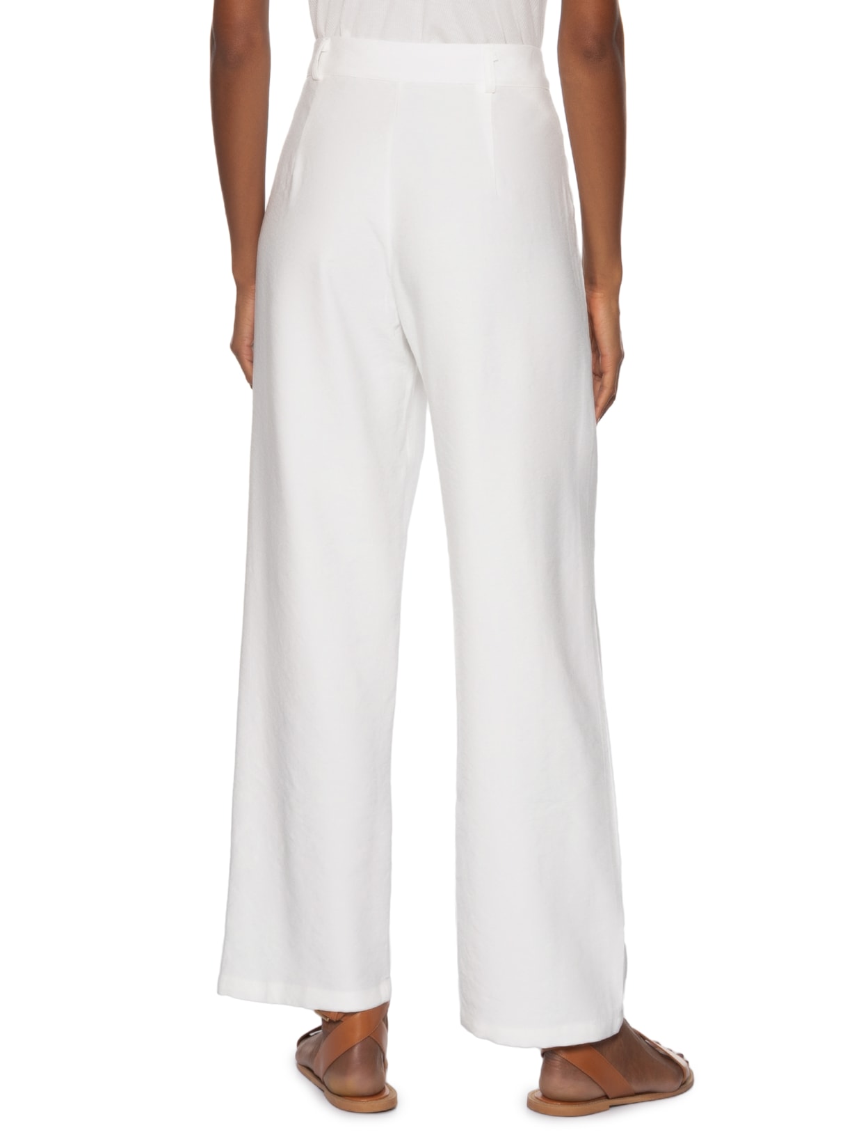 Calça Feminina Slim Com Pregas Off White Basiq