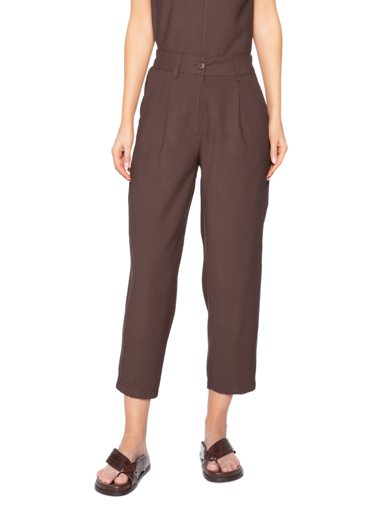 Calça Feminina Slouchy Com Pregas Marrom Basiq