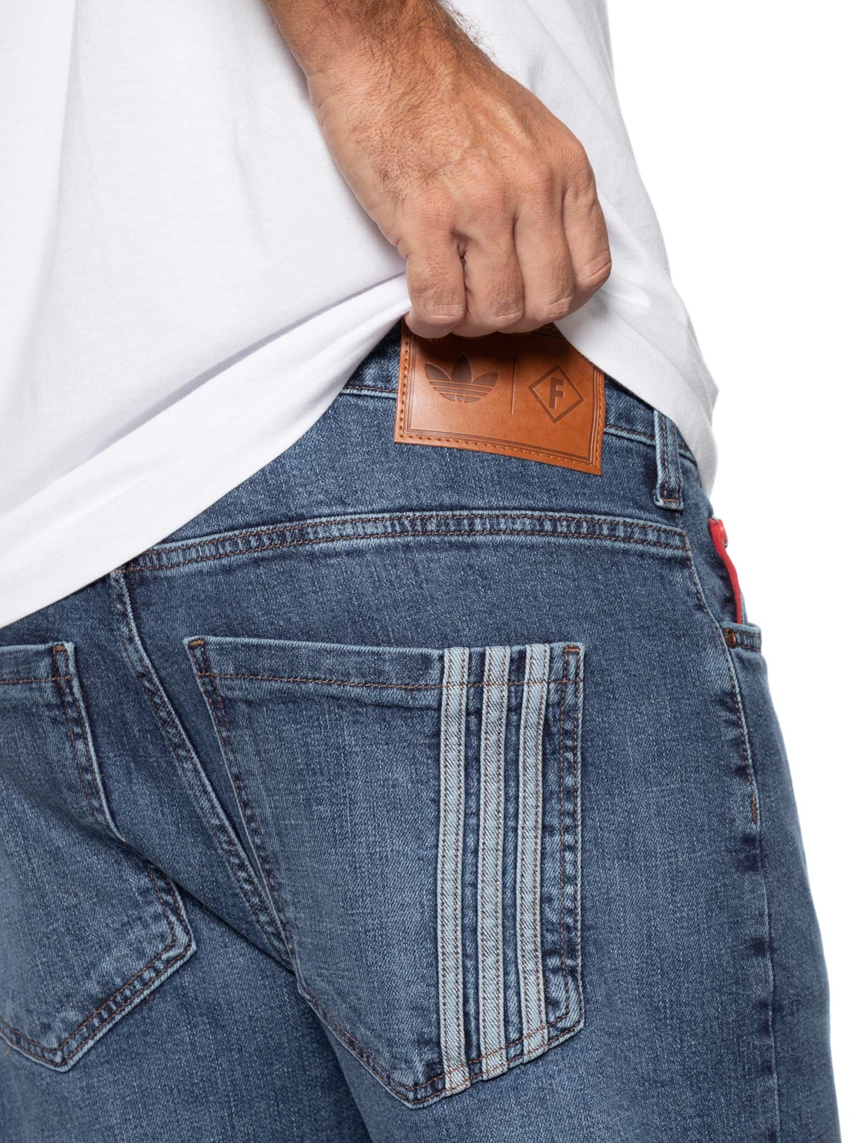 Calça Jeans Masculina Azul Forum + Adidas