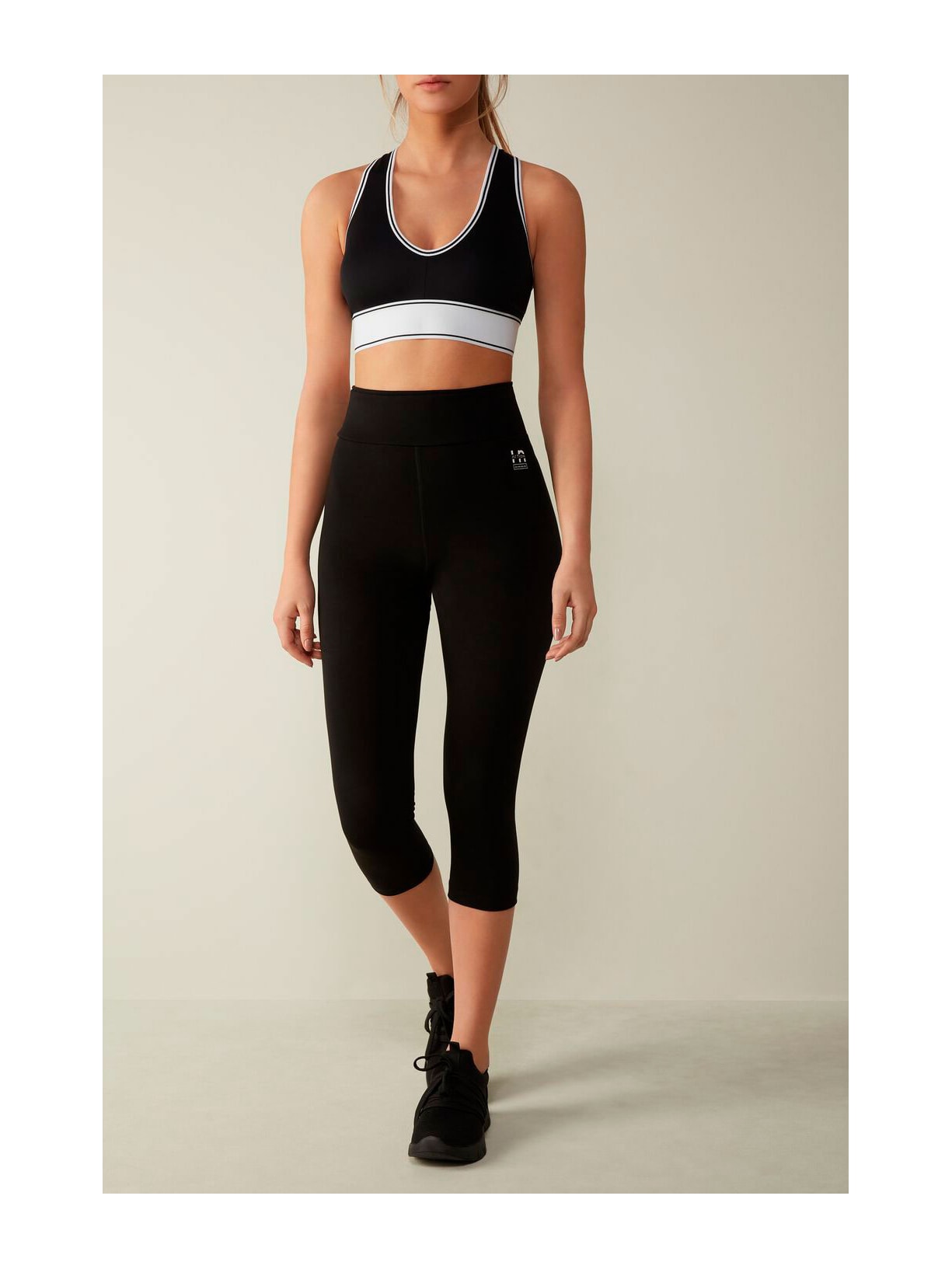 Calça Legging Capri In Action Em Algodão Orgânico Preto