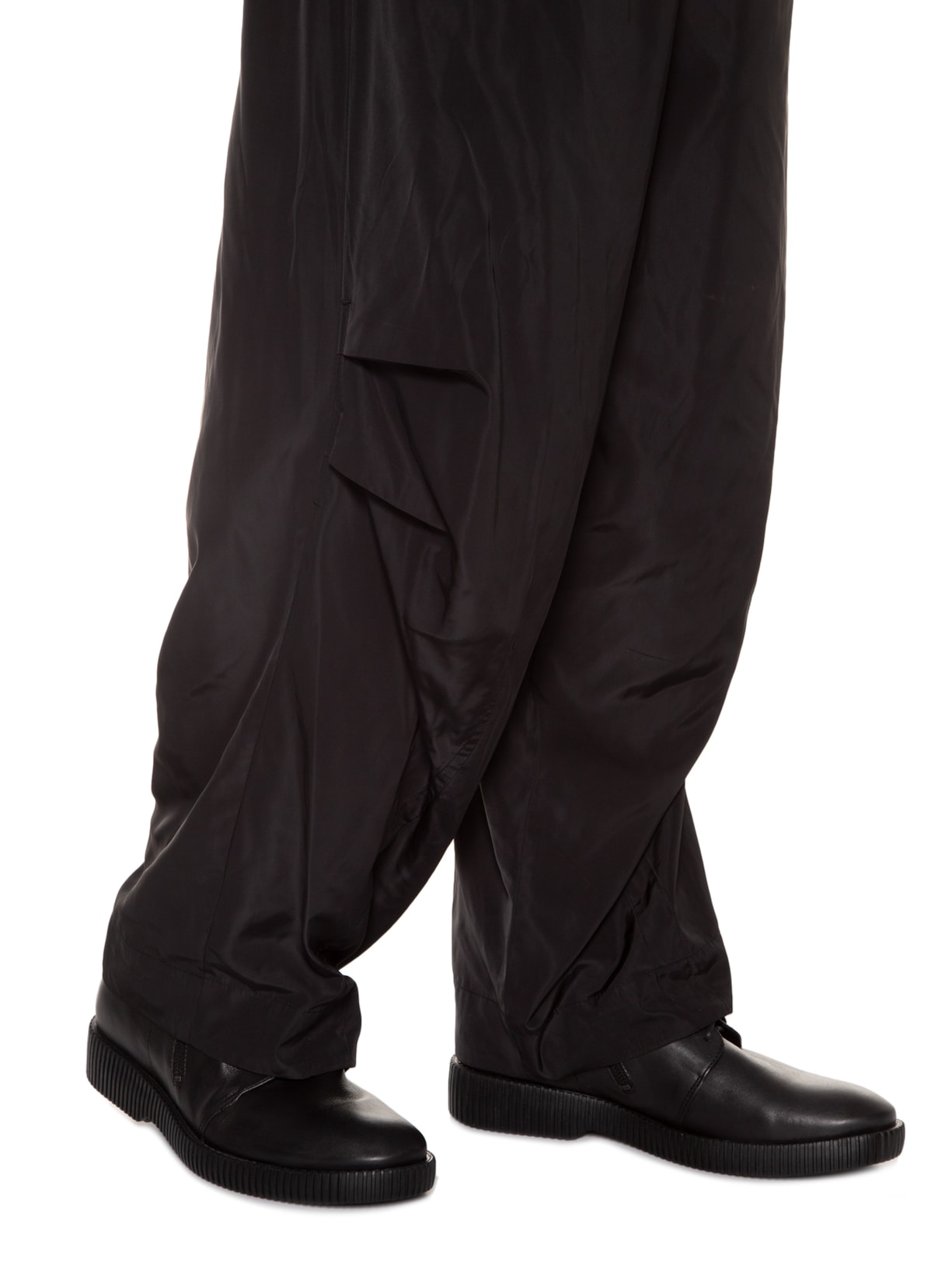 Calça Masculina Com Pregas No Joelho Preto À La Garçonne