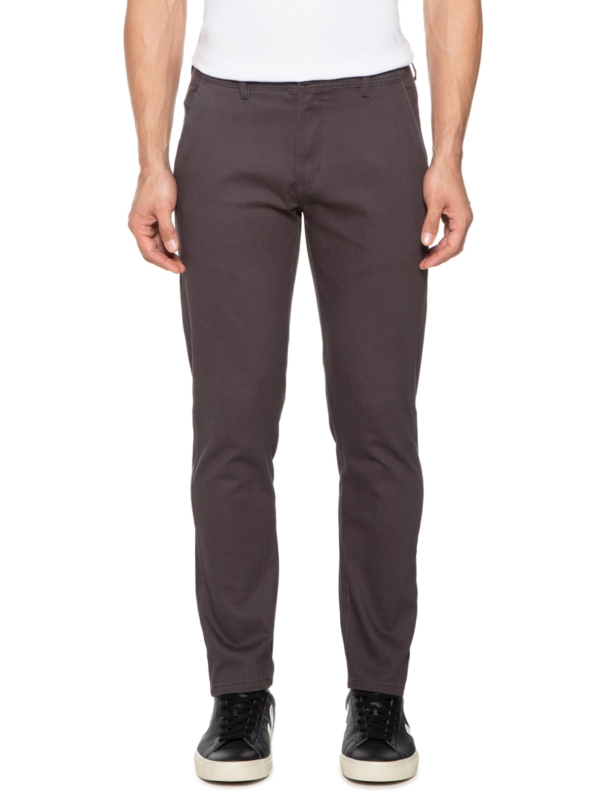 Calça Masculina Em Sarja Modelo Chino Cinza '2 Essential