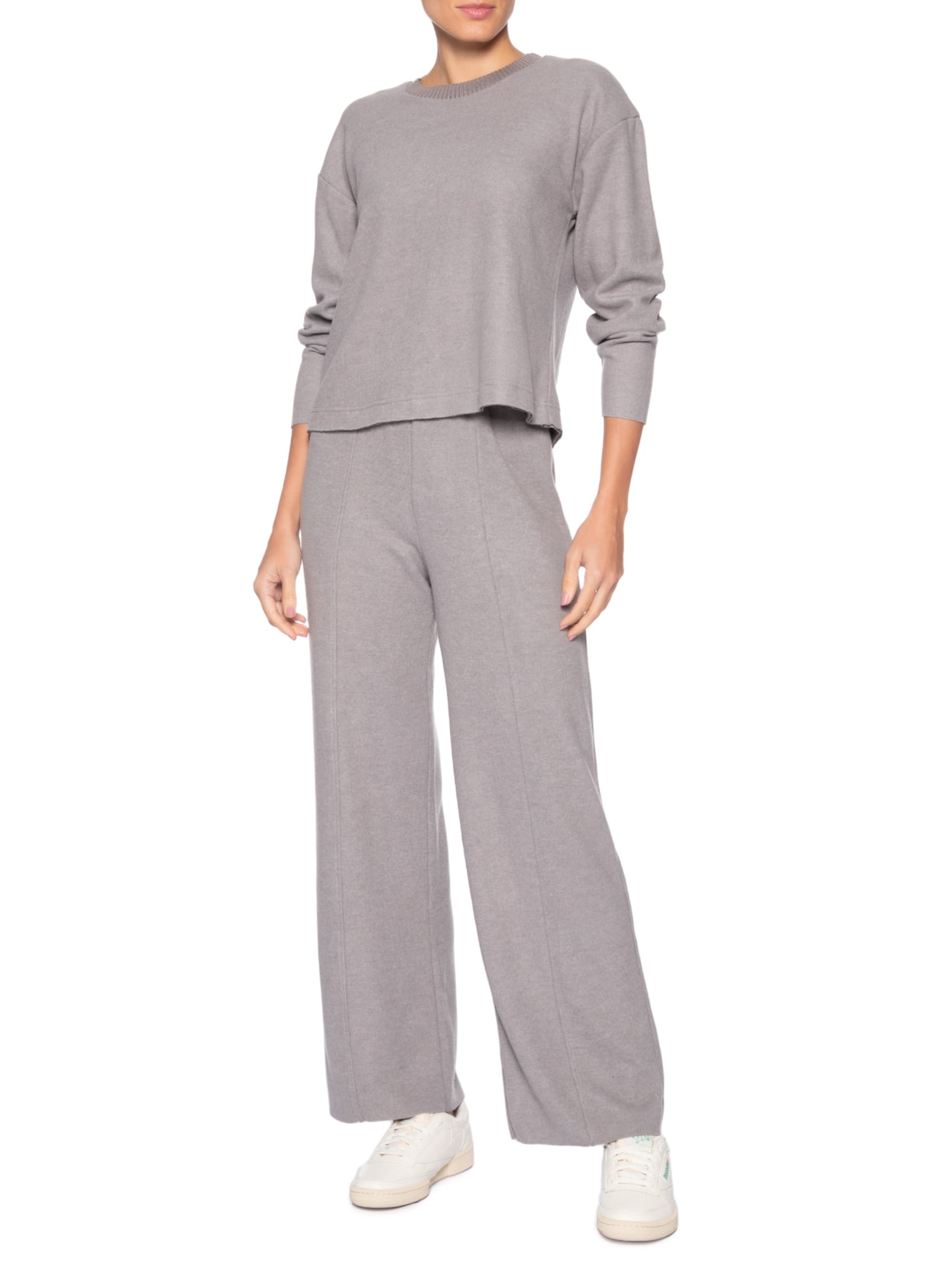 Calça Reta em Malha Tricot com Nervura Feminina – Cinza Basiq