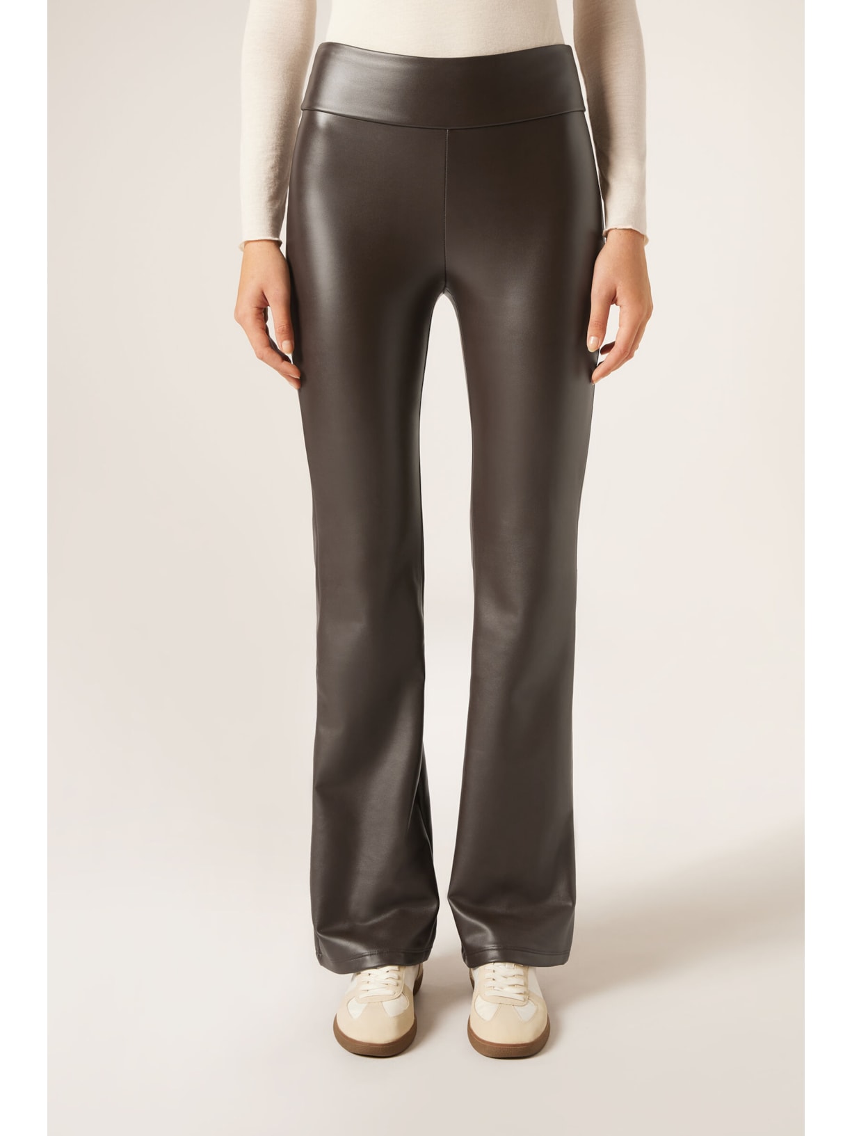 Calça Térmica Flare Com Efeito Couro Marrom Calzedonia