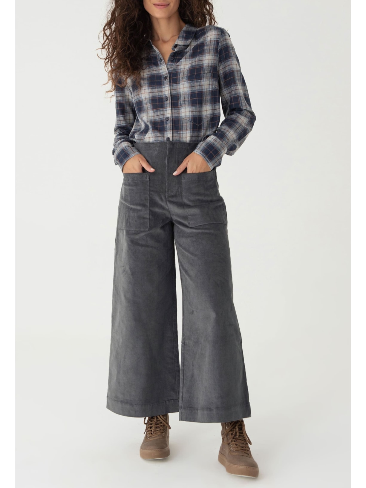 Calça Veludo Chumbo